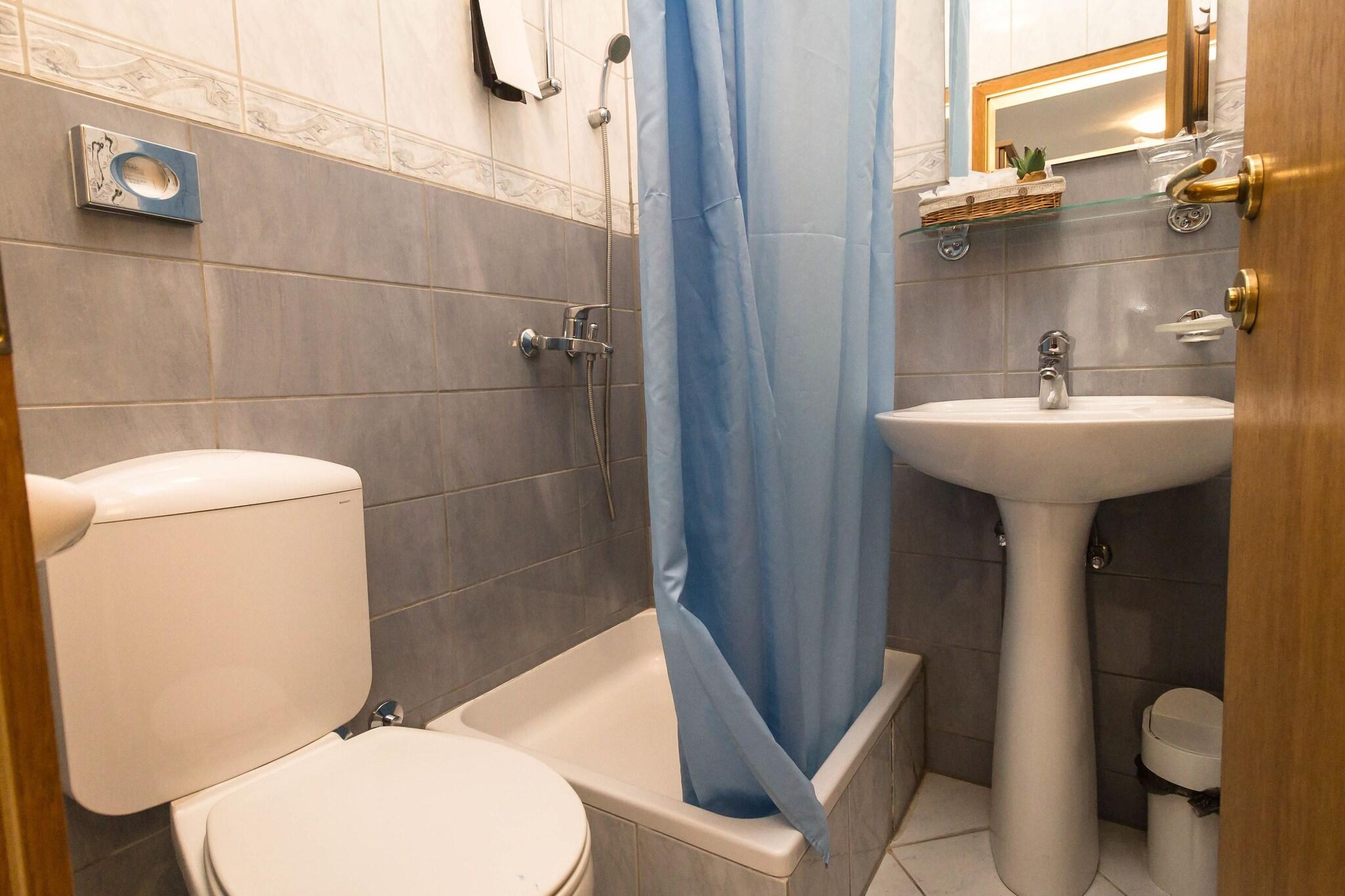 Triple with Kitchenette