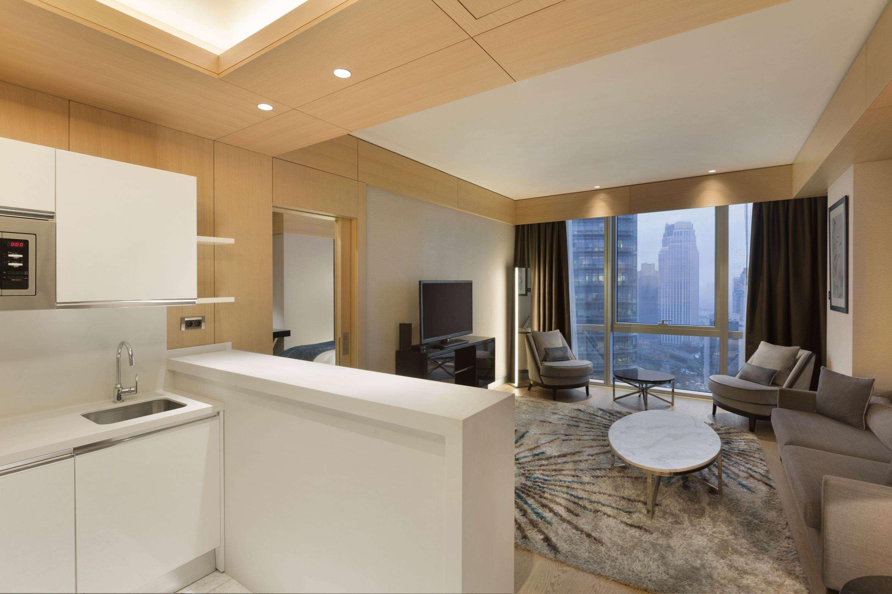 Suite Sea View King Bed