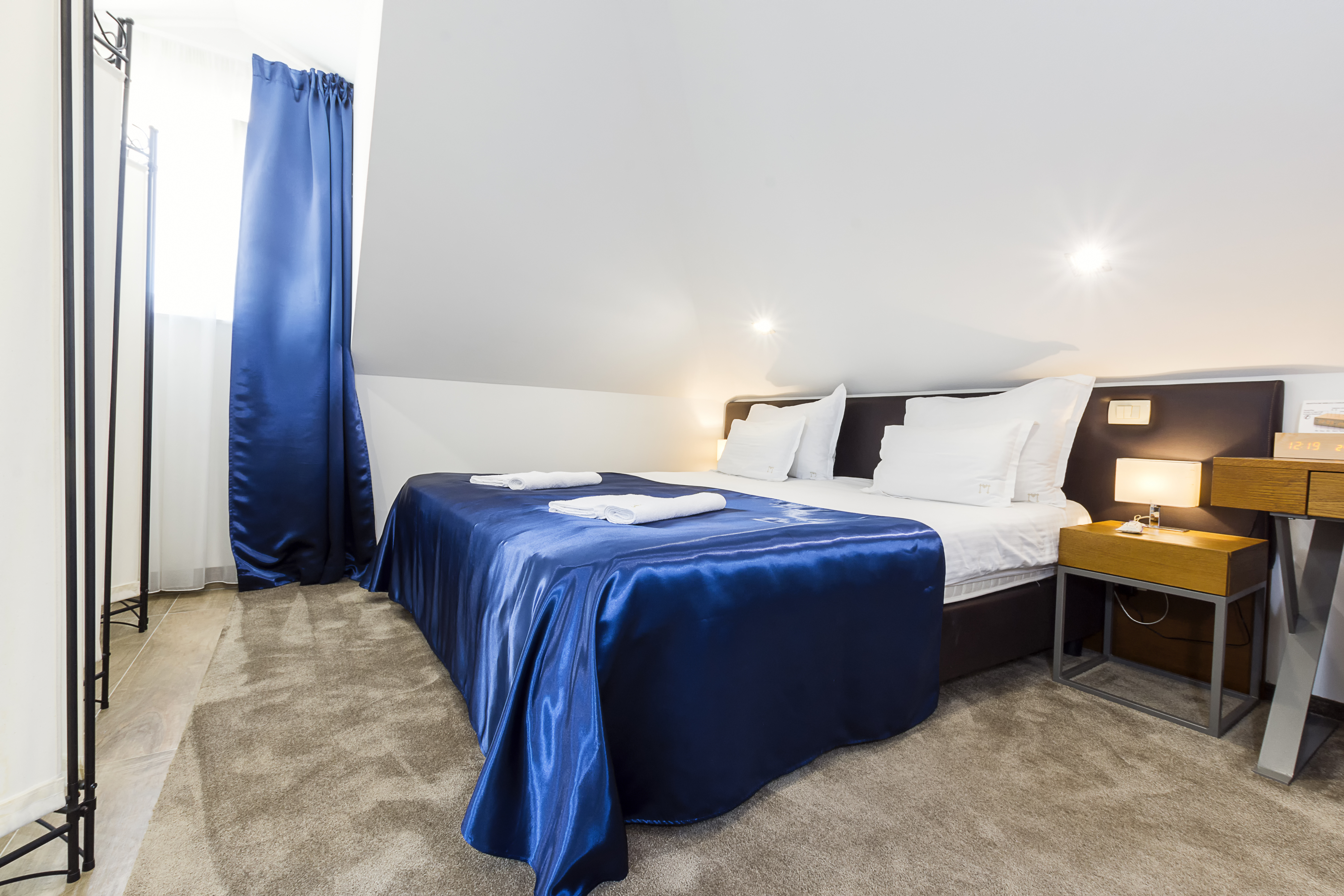 Double or Twin Standard