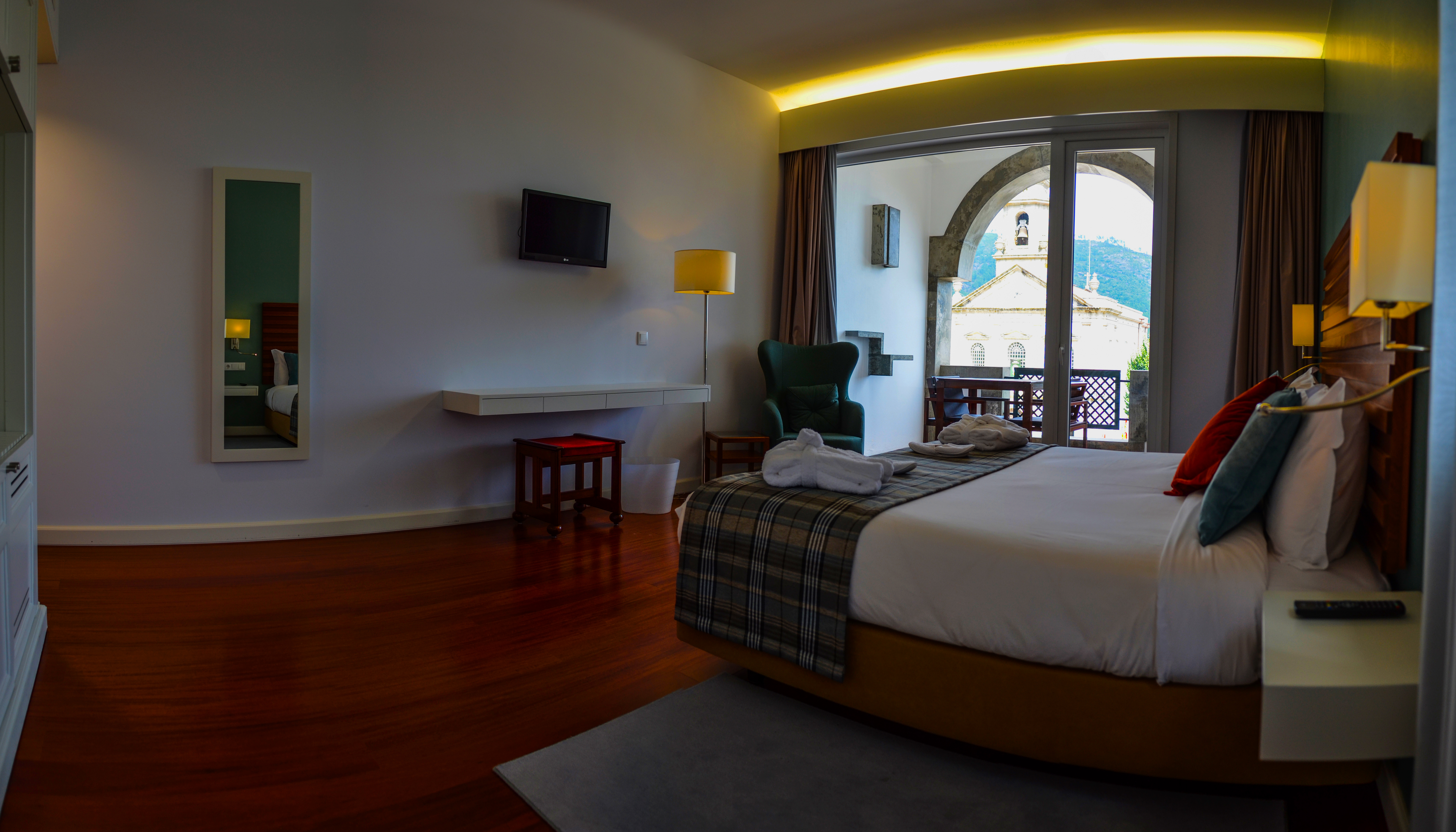 Double or Twin Superior