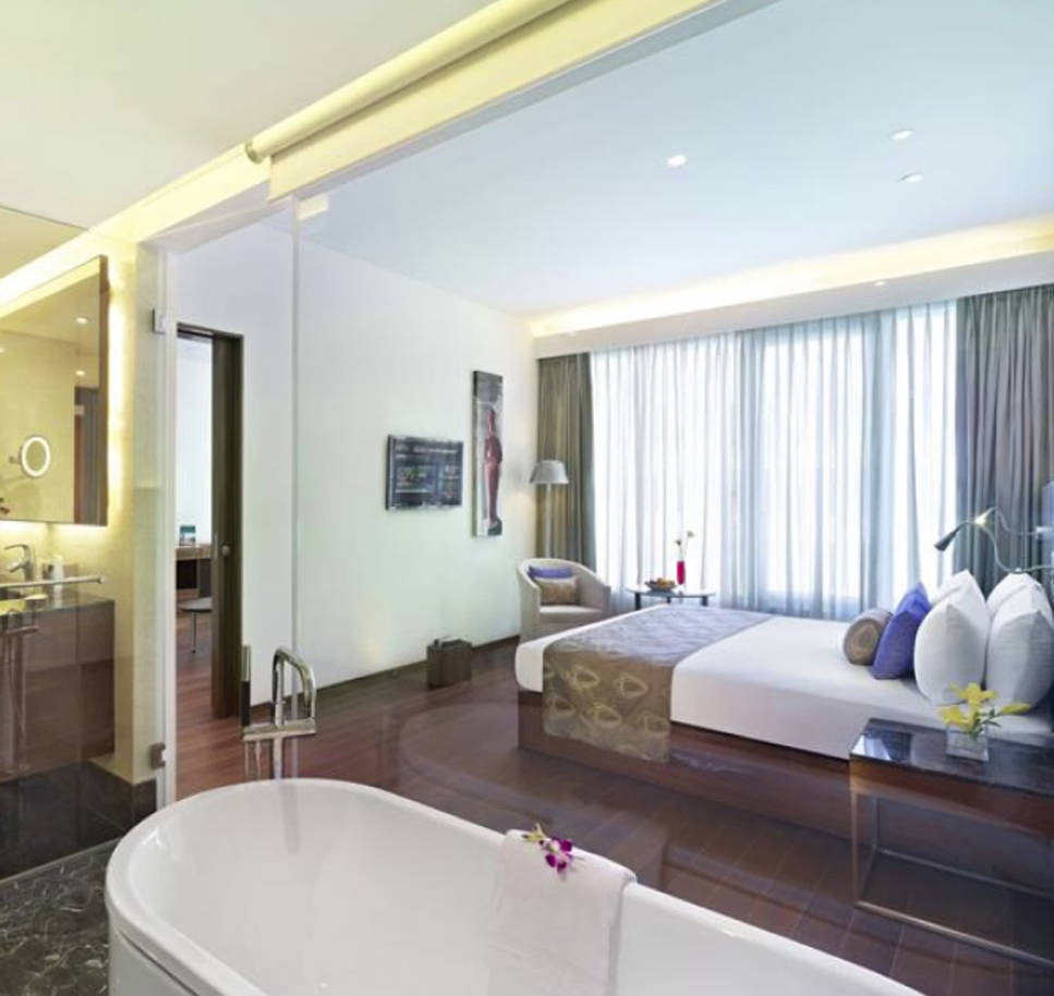 Suite Deluxe King Bed