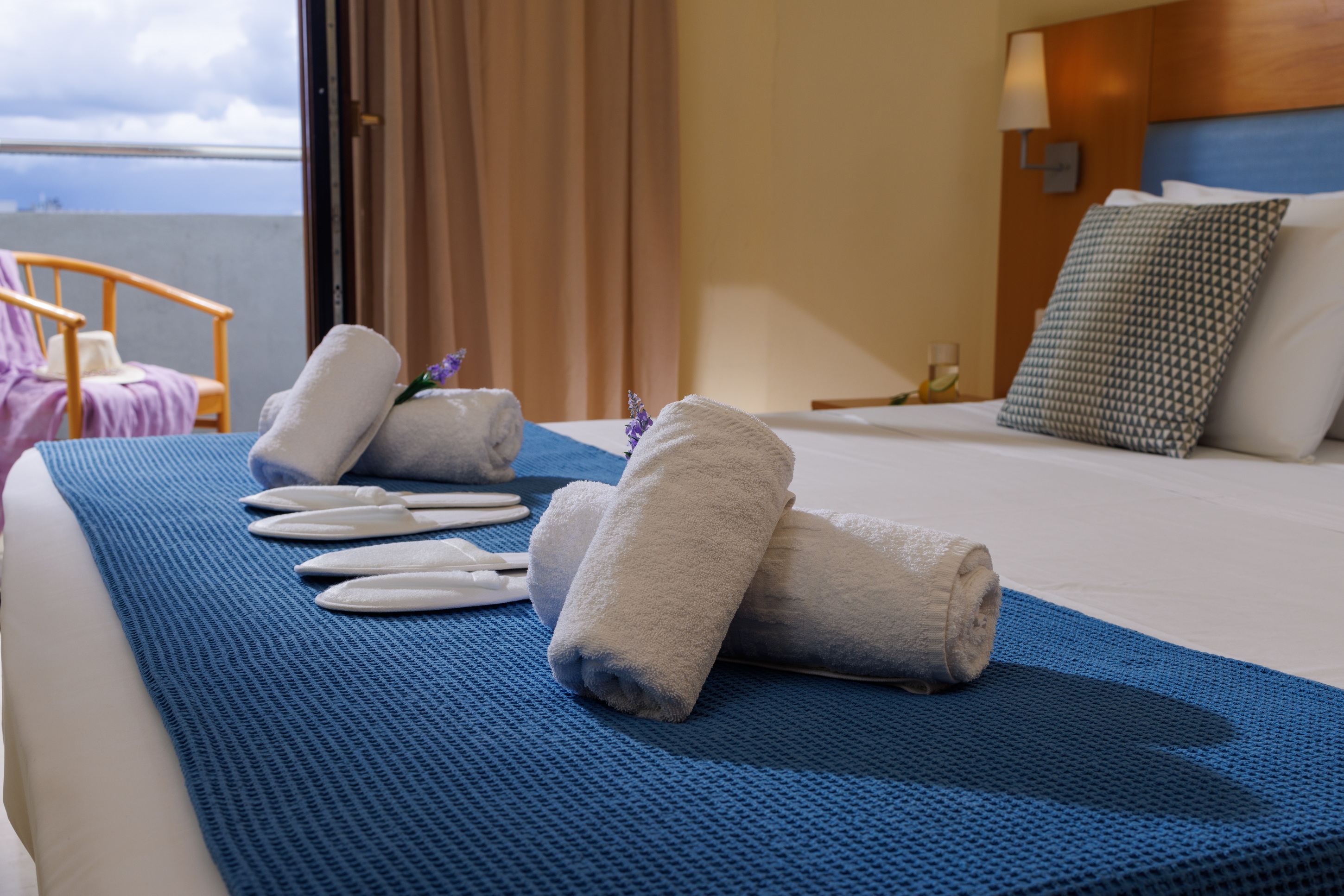 Double or Twin Standard