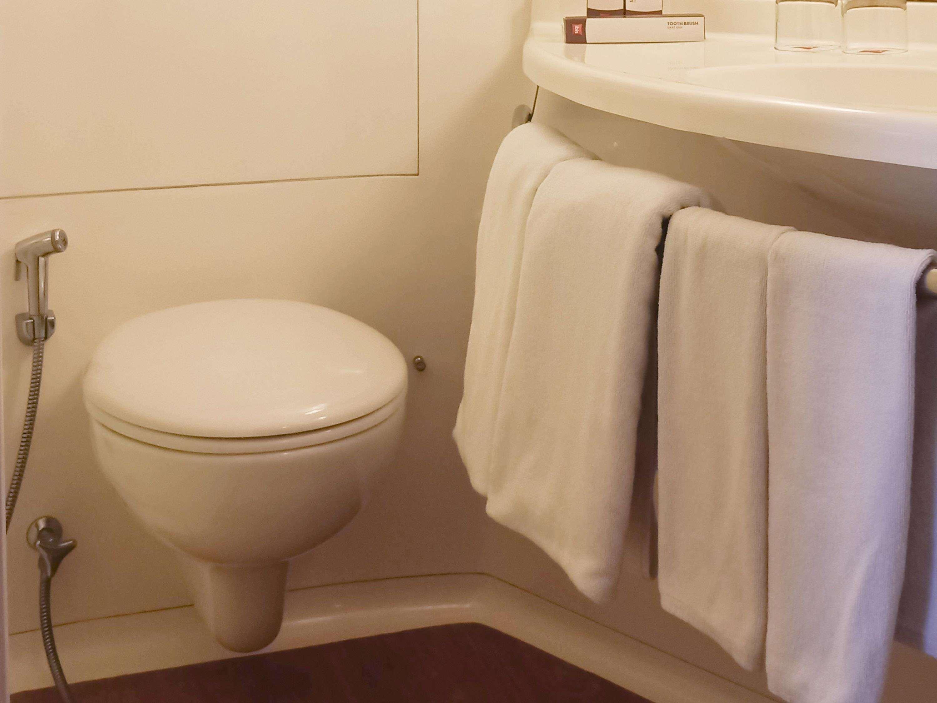 Twin Deluxe Mountain View