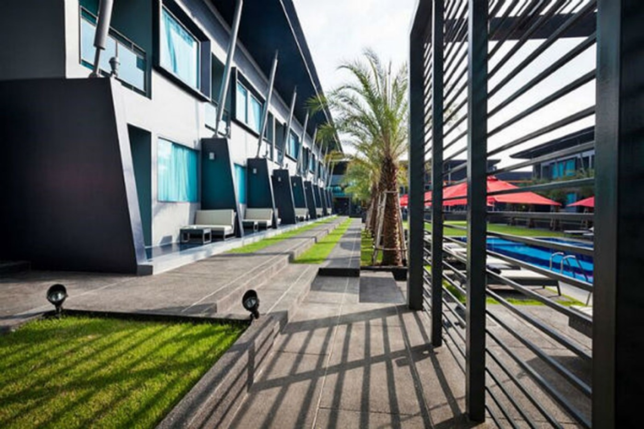 Twin Deluxe with Terrace