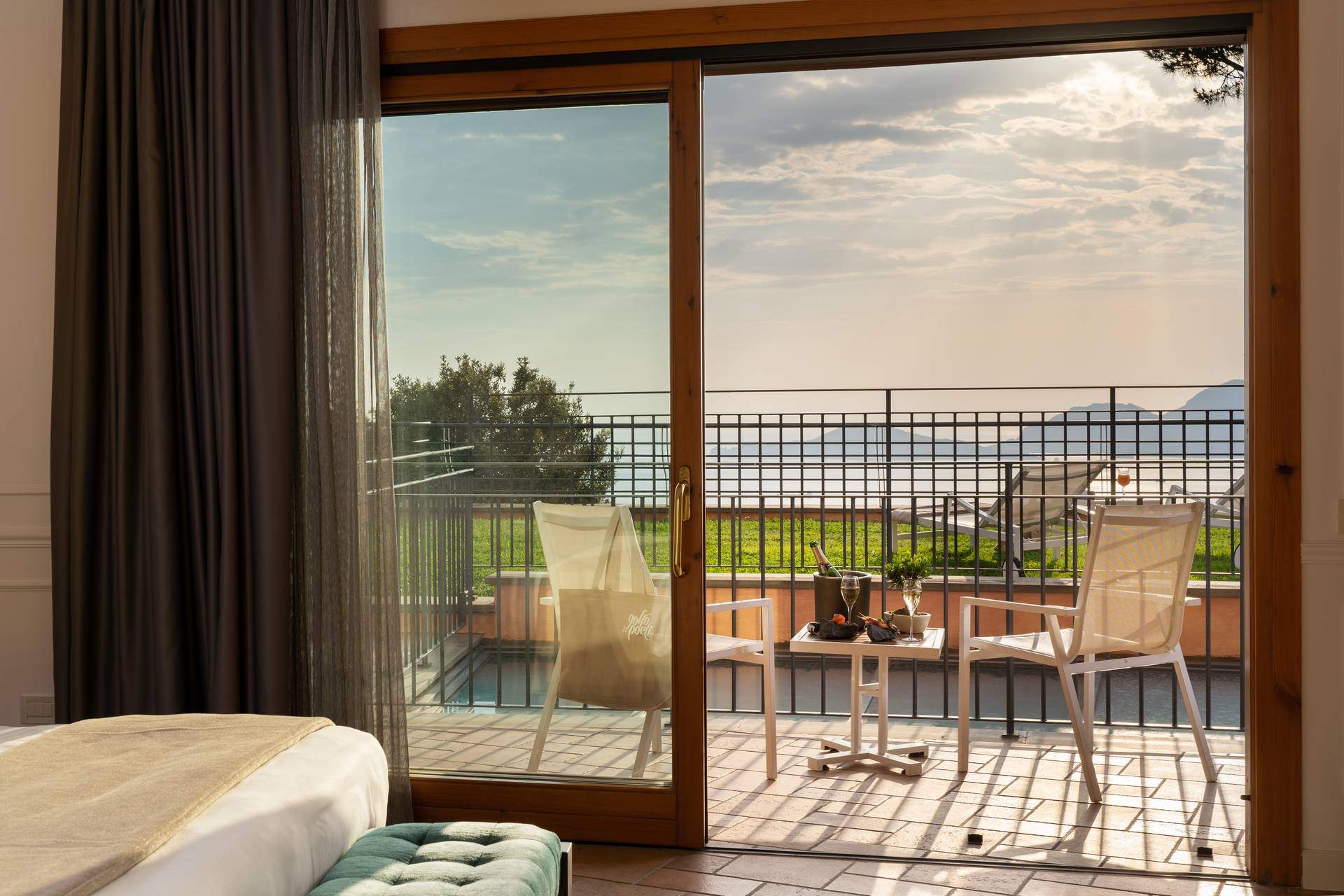 Double or Twin Deluxe