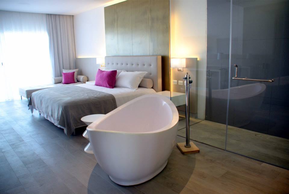 Double Deluxe Pool View