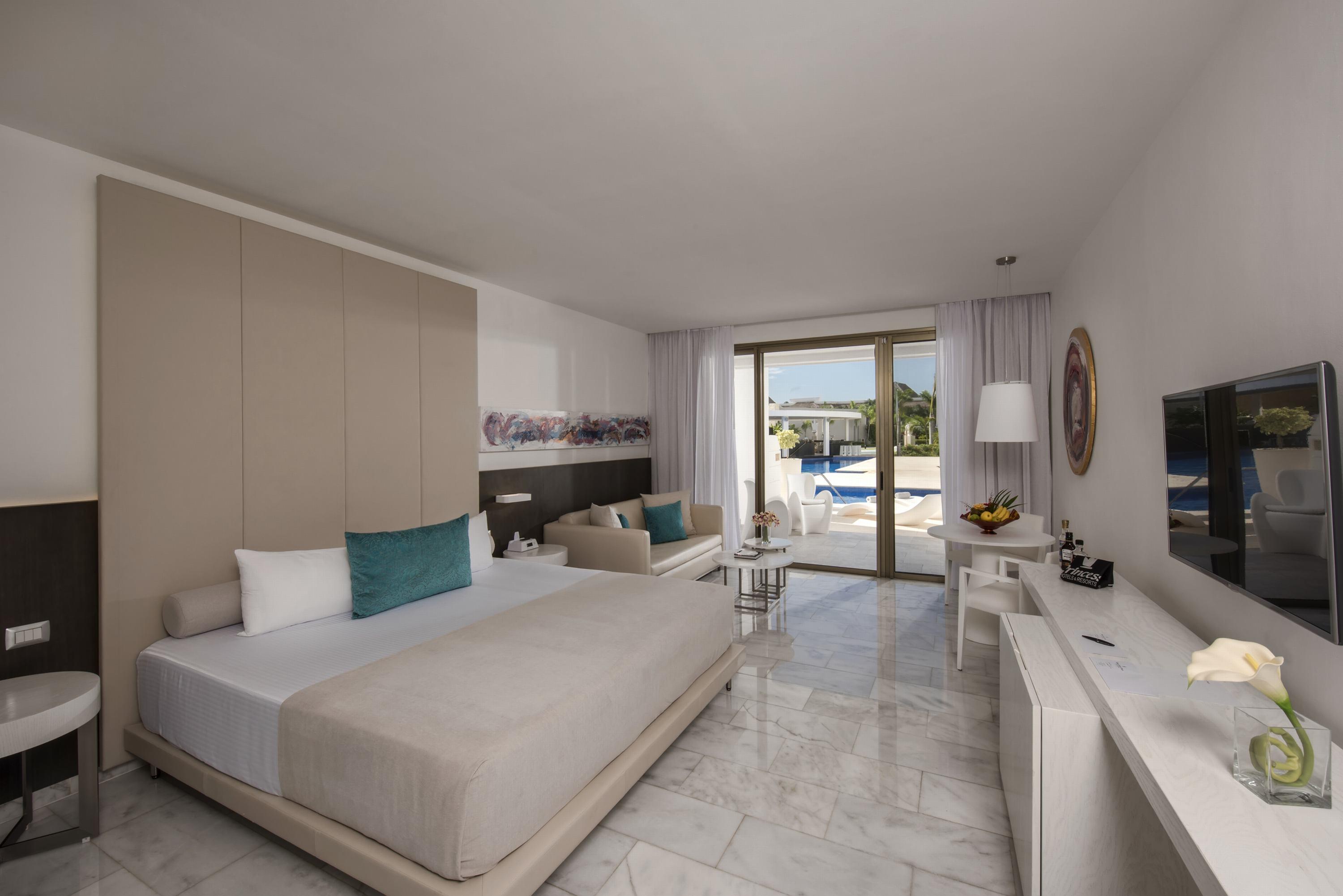 Junior Suite Pool View