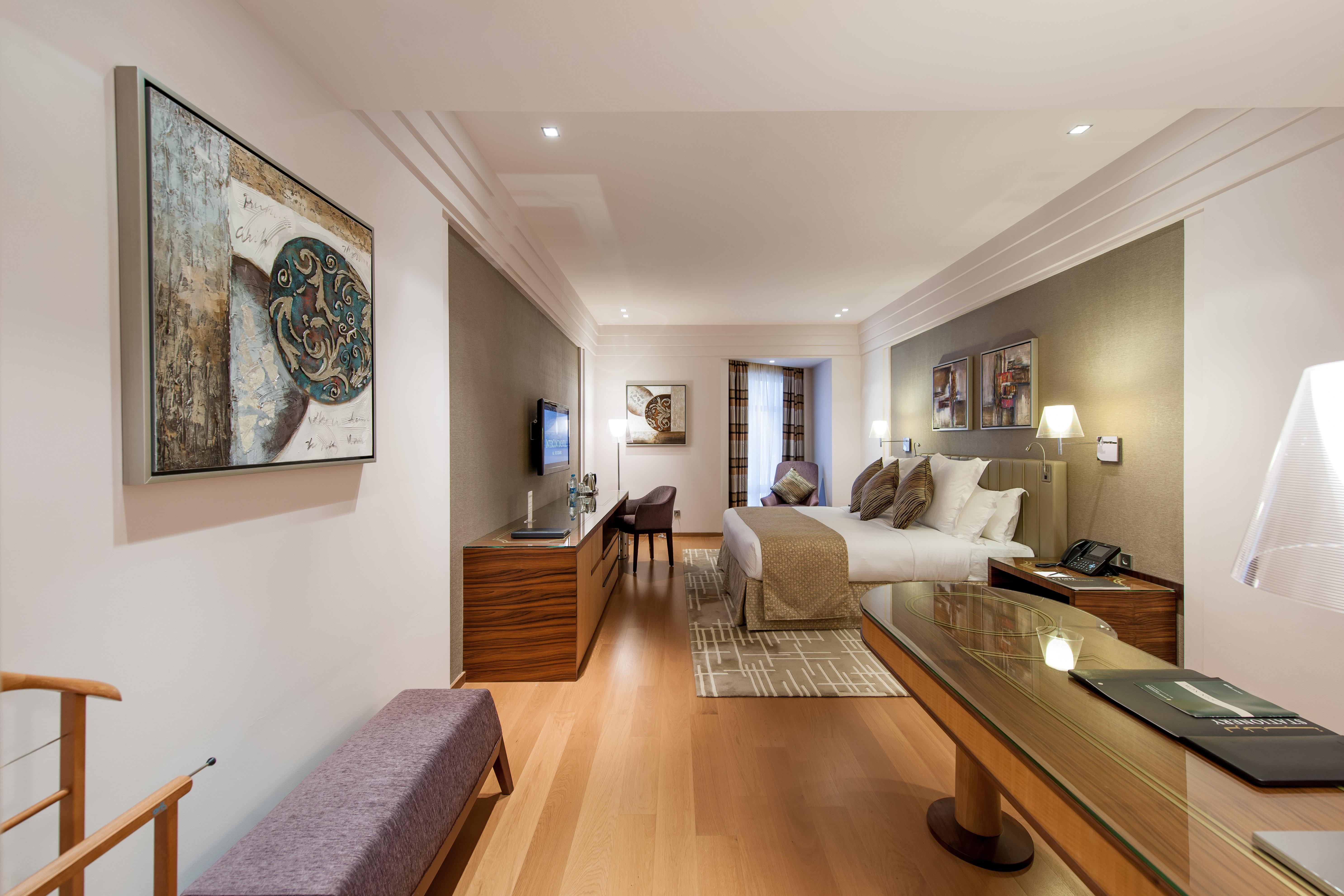 Suite with Kitchenette