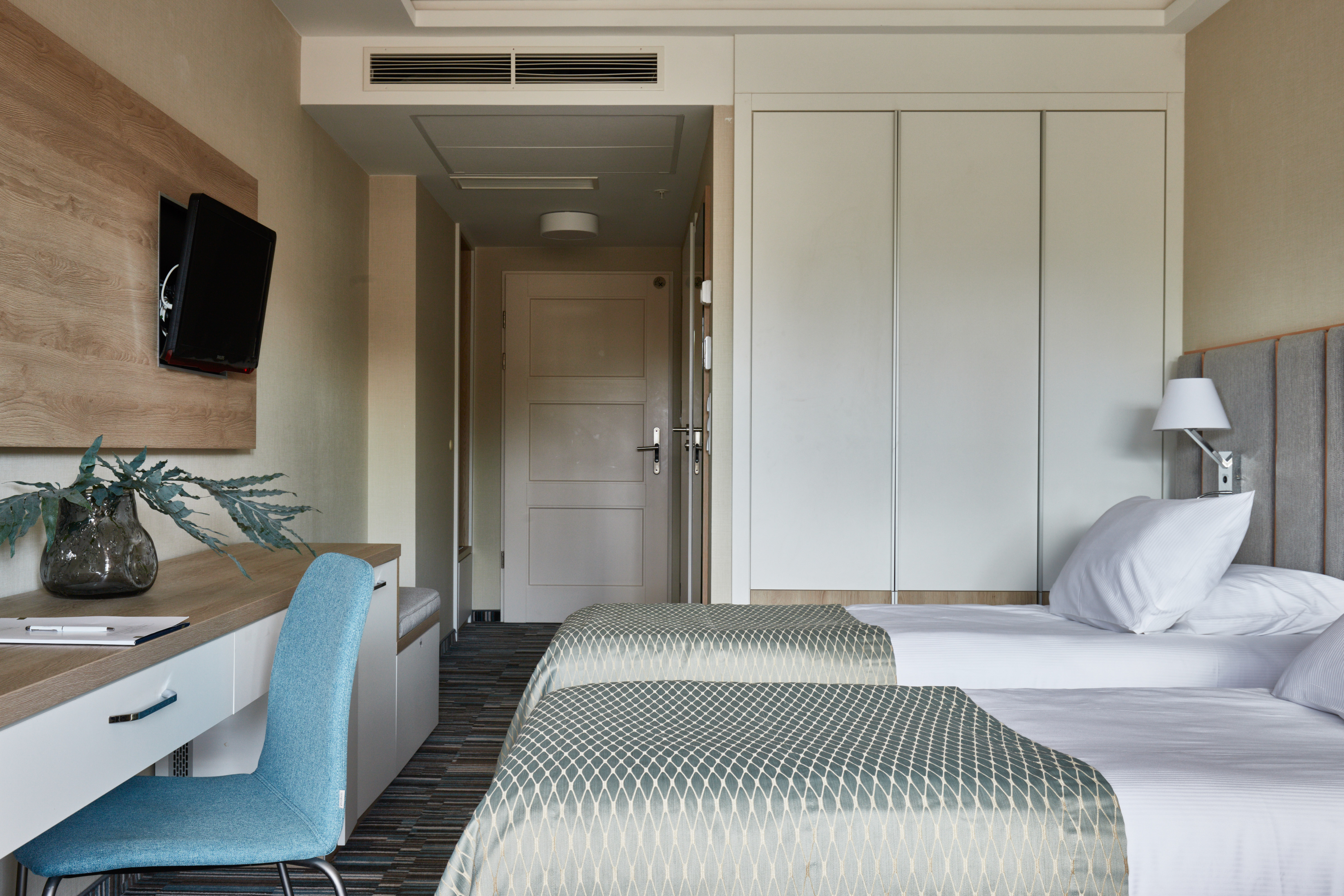 Double or Twin Standard