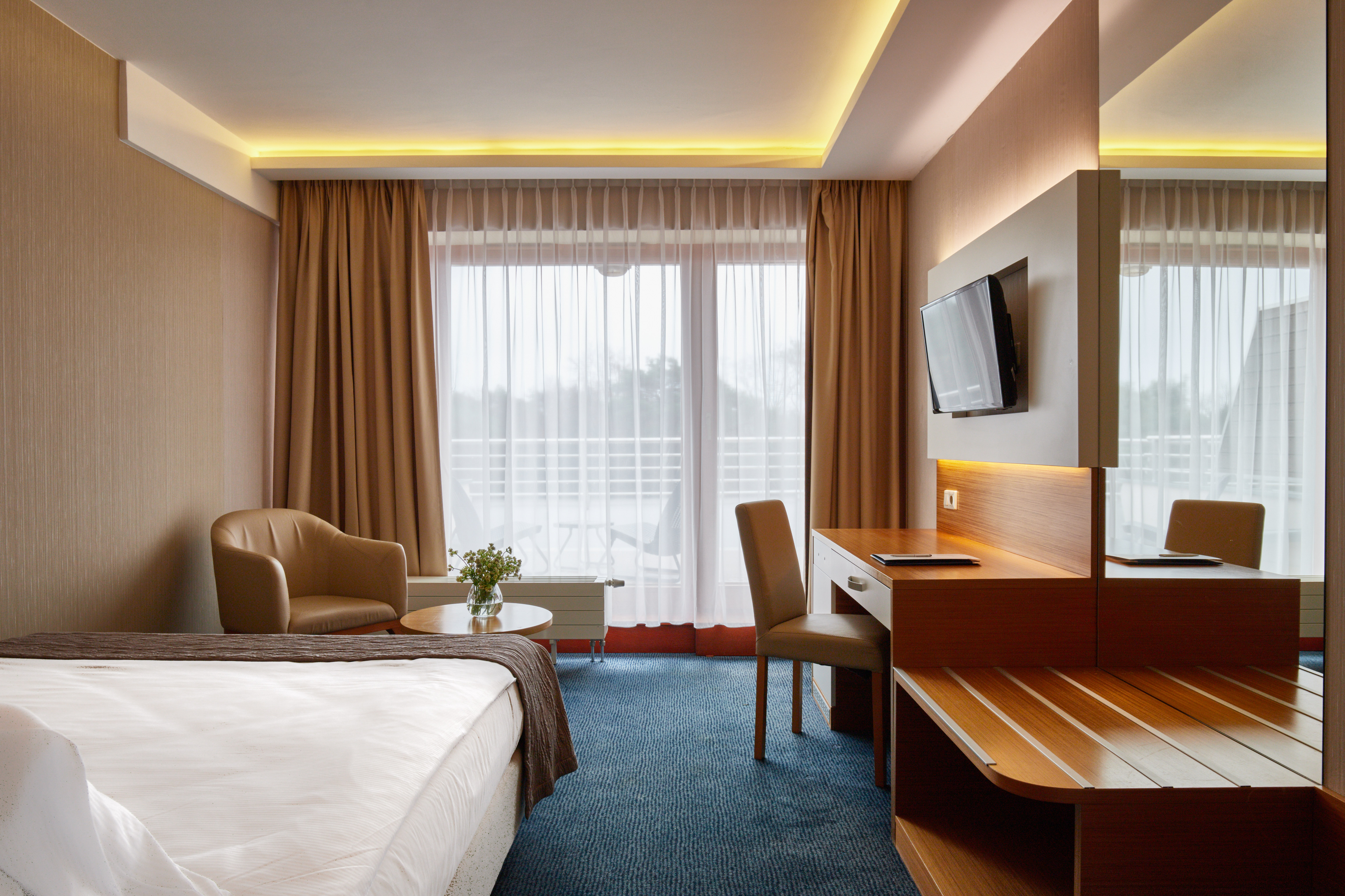 Double Single Economy