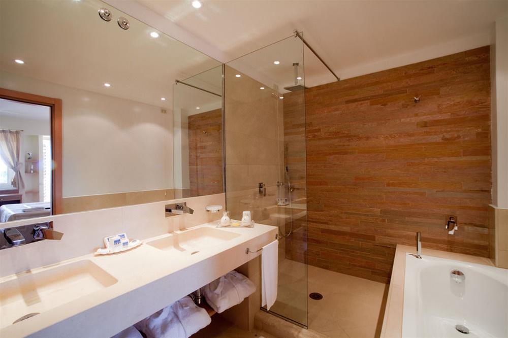 Junior Suite Side Sea View