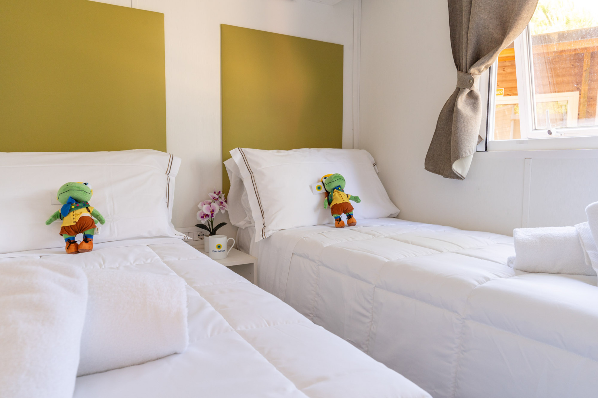 Lodge Capacity 6 Three Bedroom