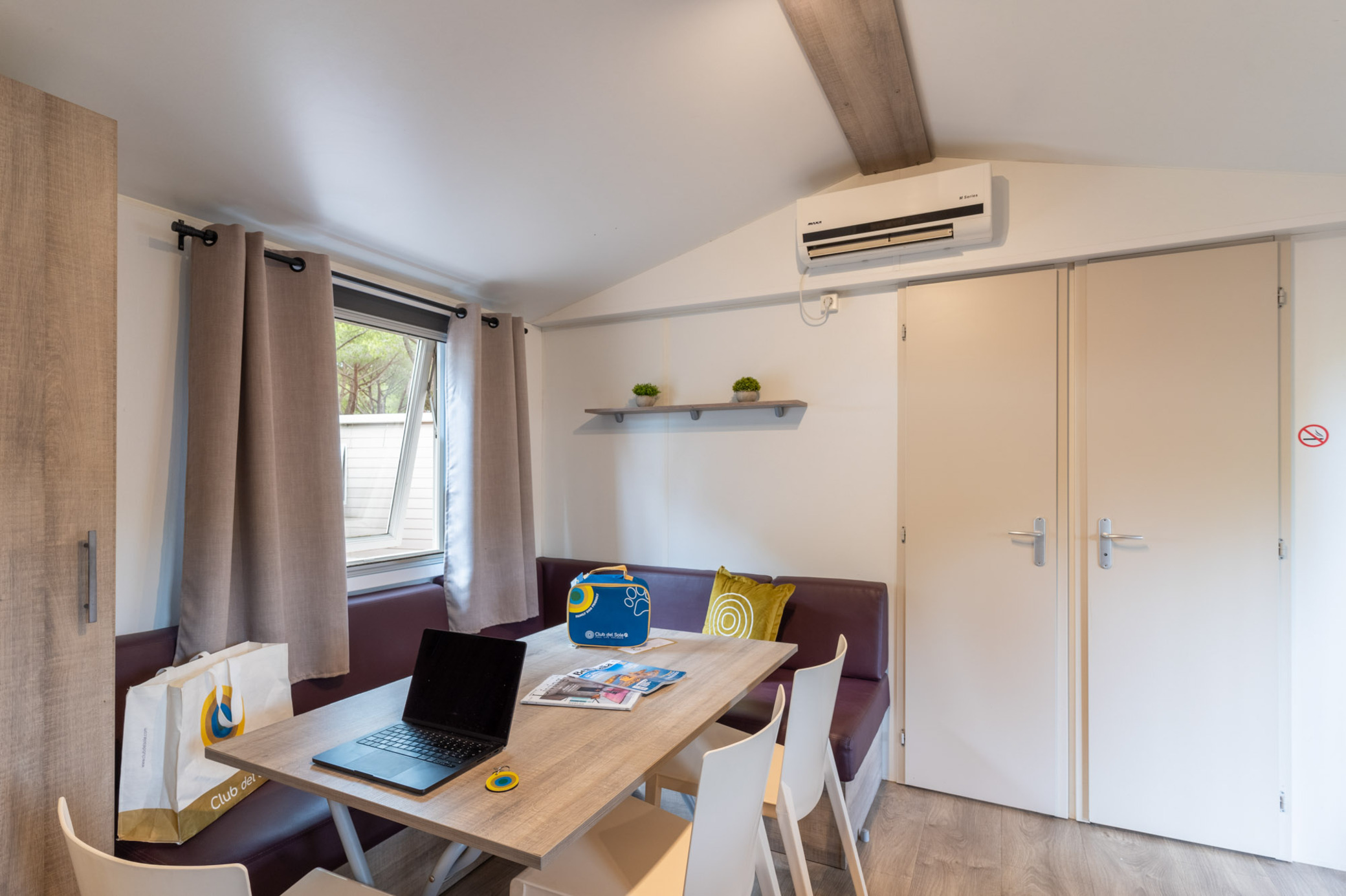 Lodge Superior Capacity 4