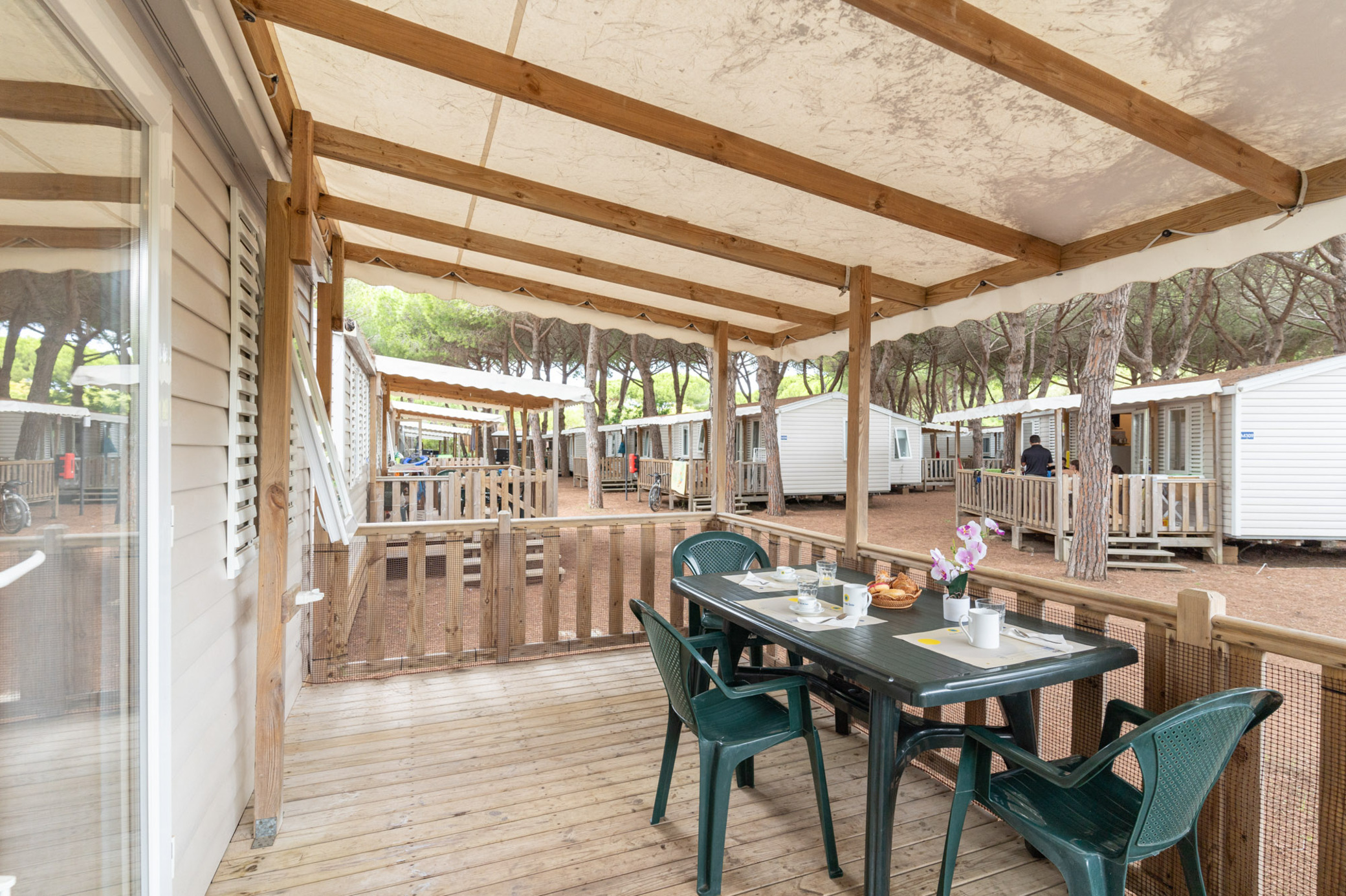 Lodge Superior Capacity 4