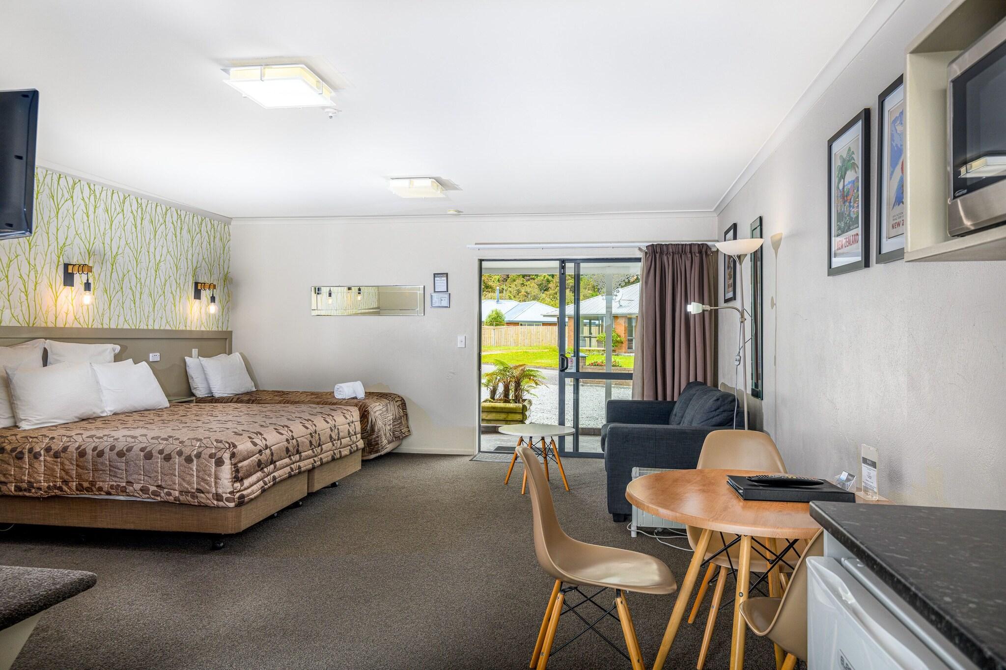 Studio with Kitchenette