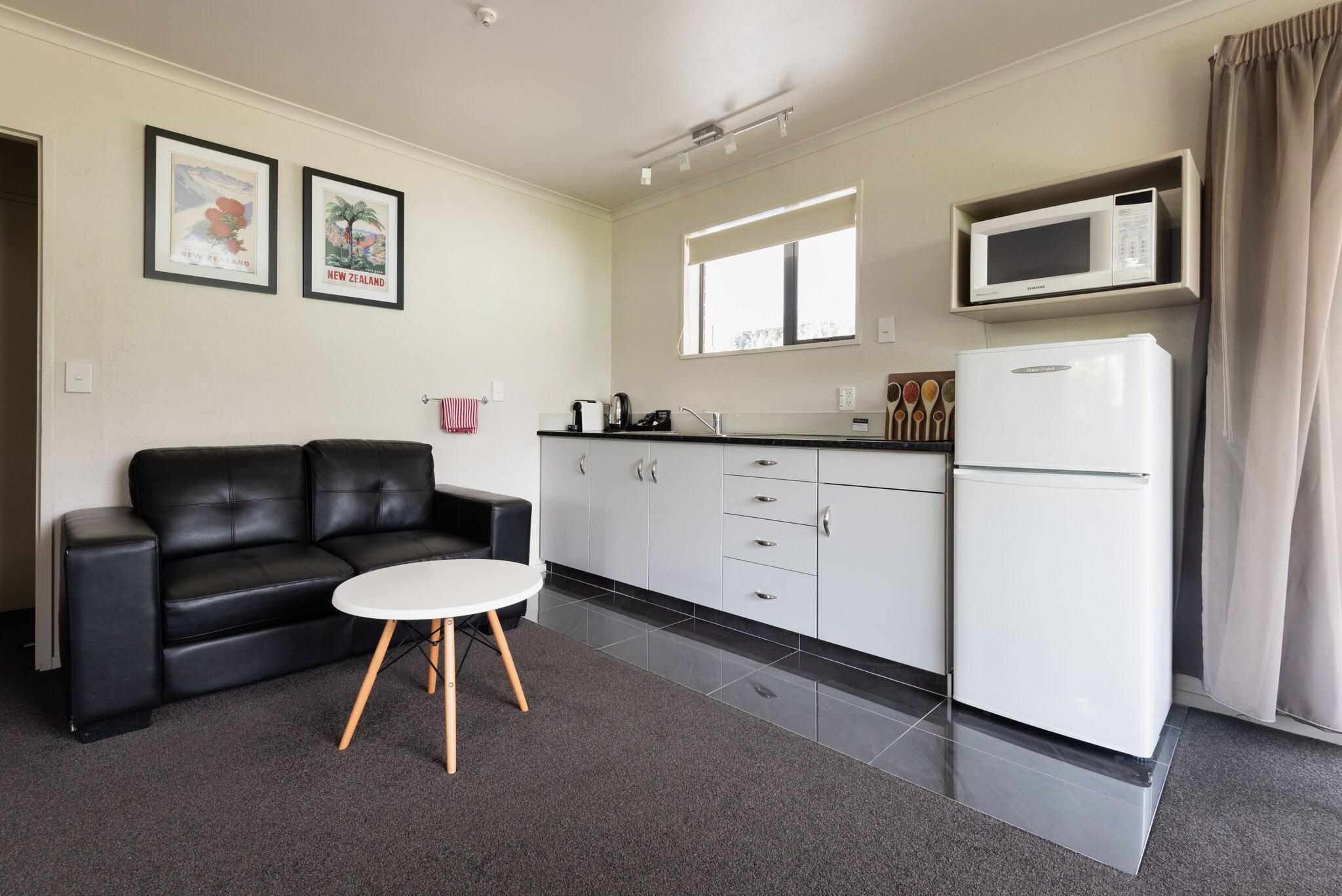 Studio with Kitchenette with Views