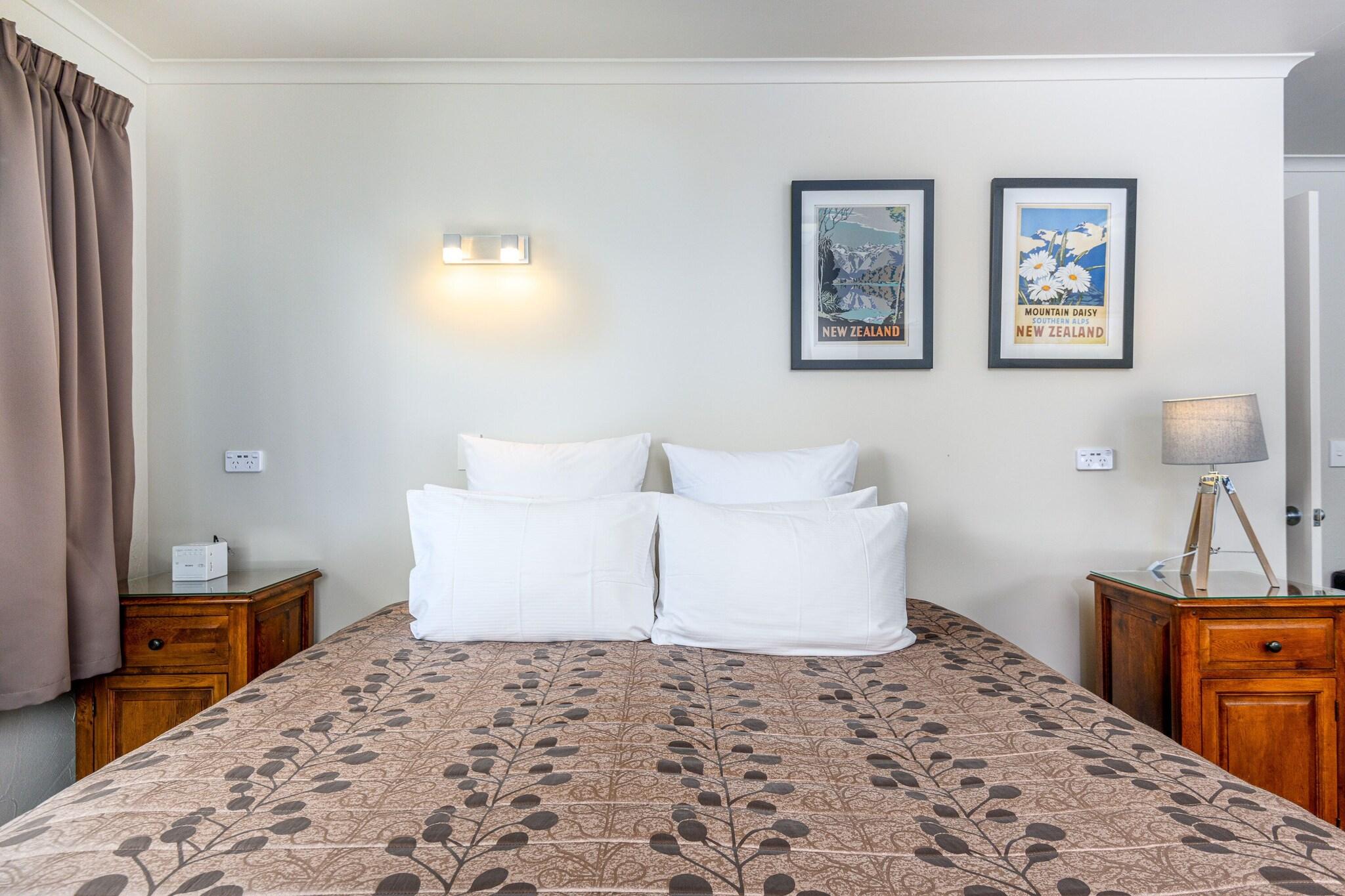 Studio with Kitchenette with Views