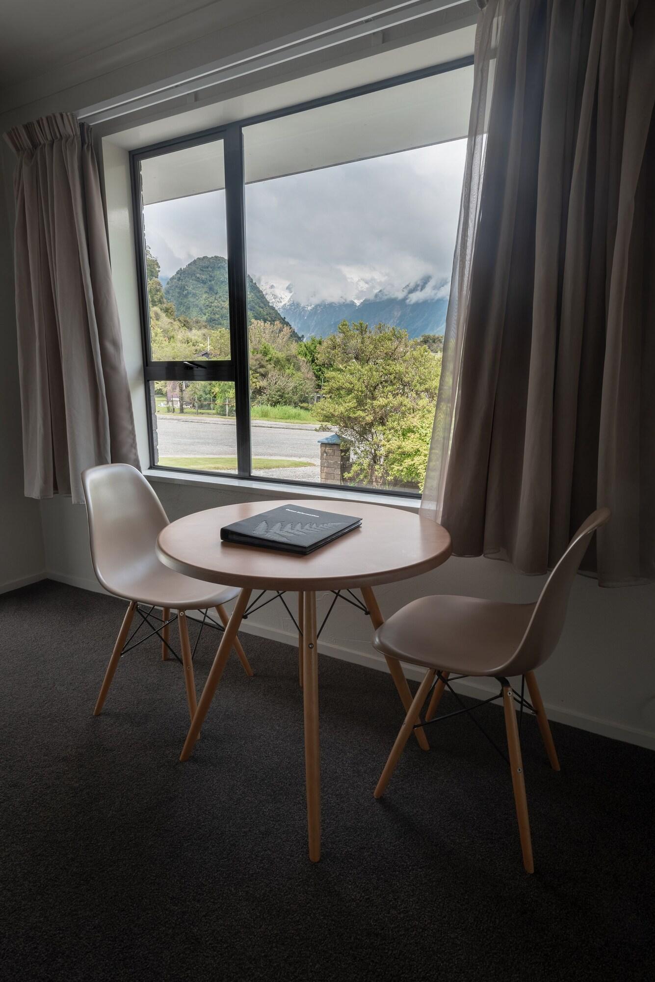 Studio with Kitchenette with Views