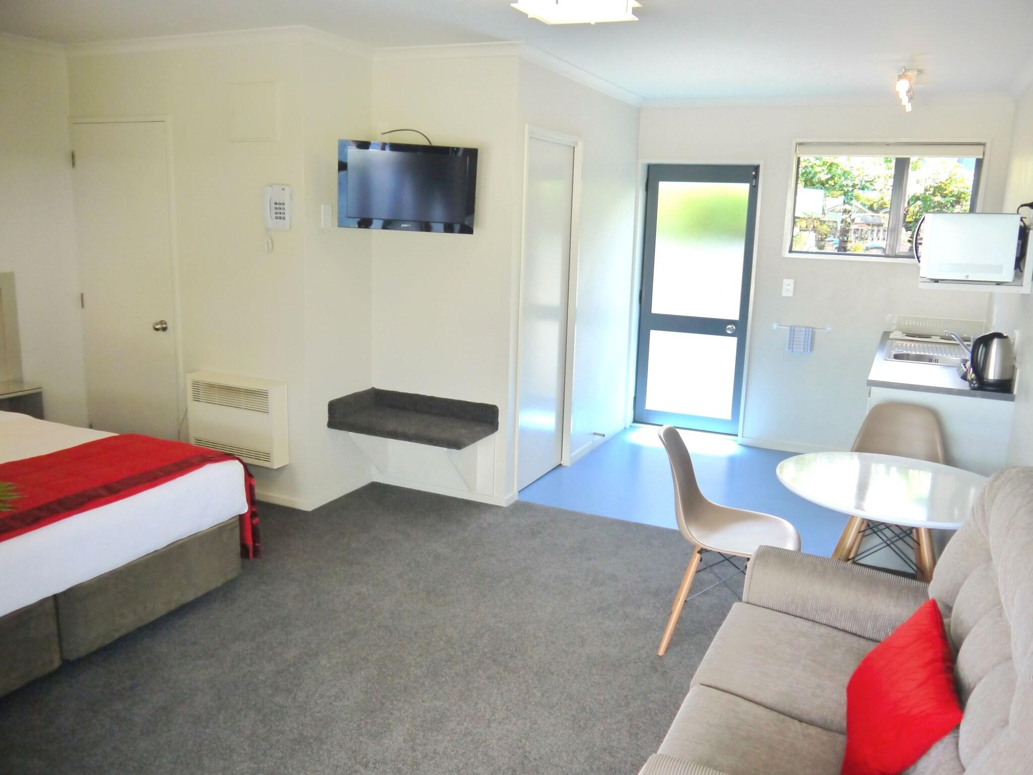 Studio with Kitchenette