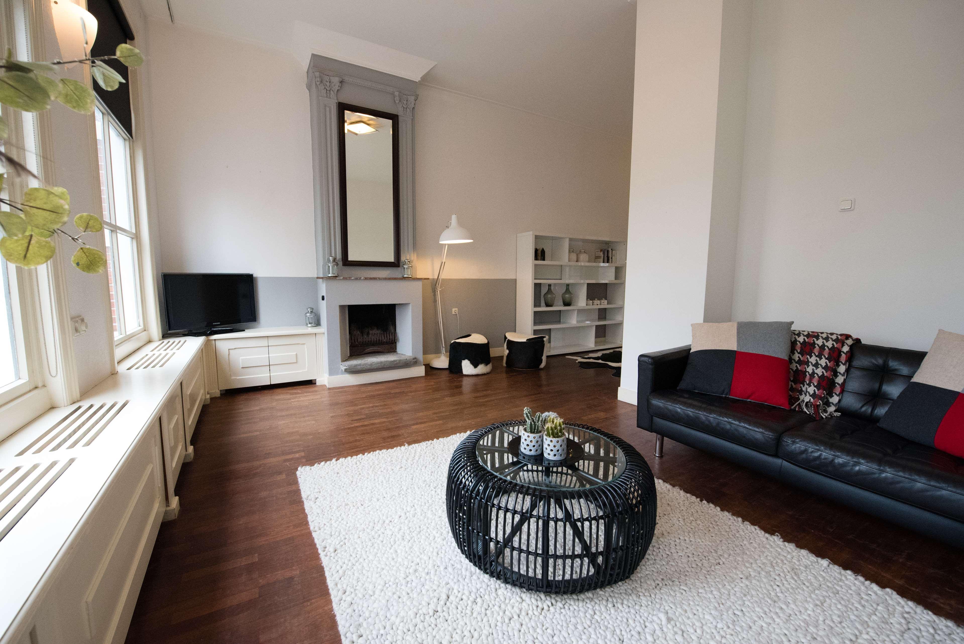 Apartment Capacity 4