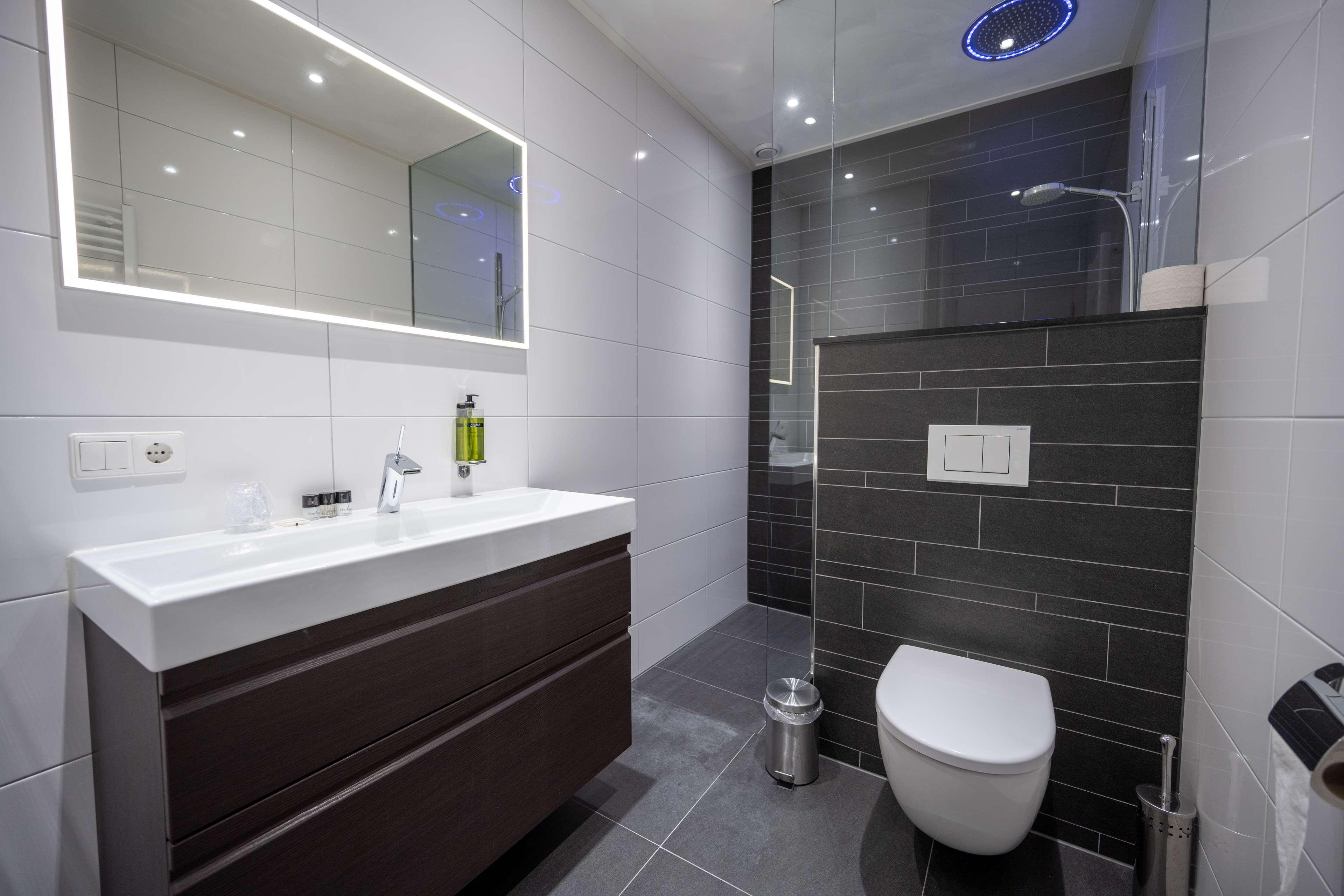 Apartment Capacity 2