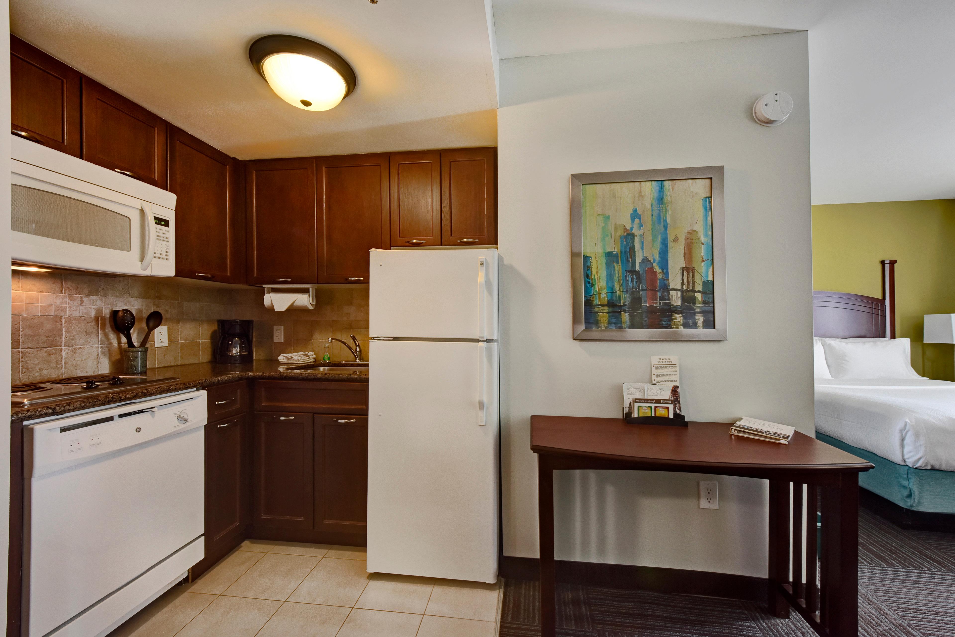 Studio Queen Size Bed