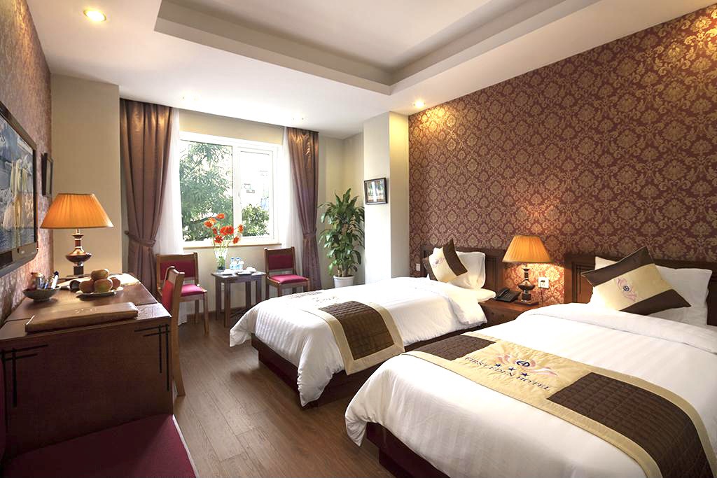 Triple King Size Bed