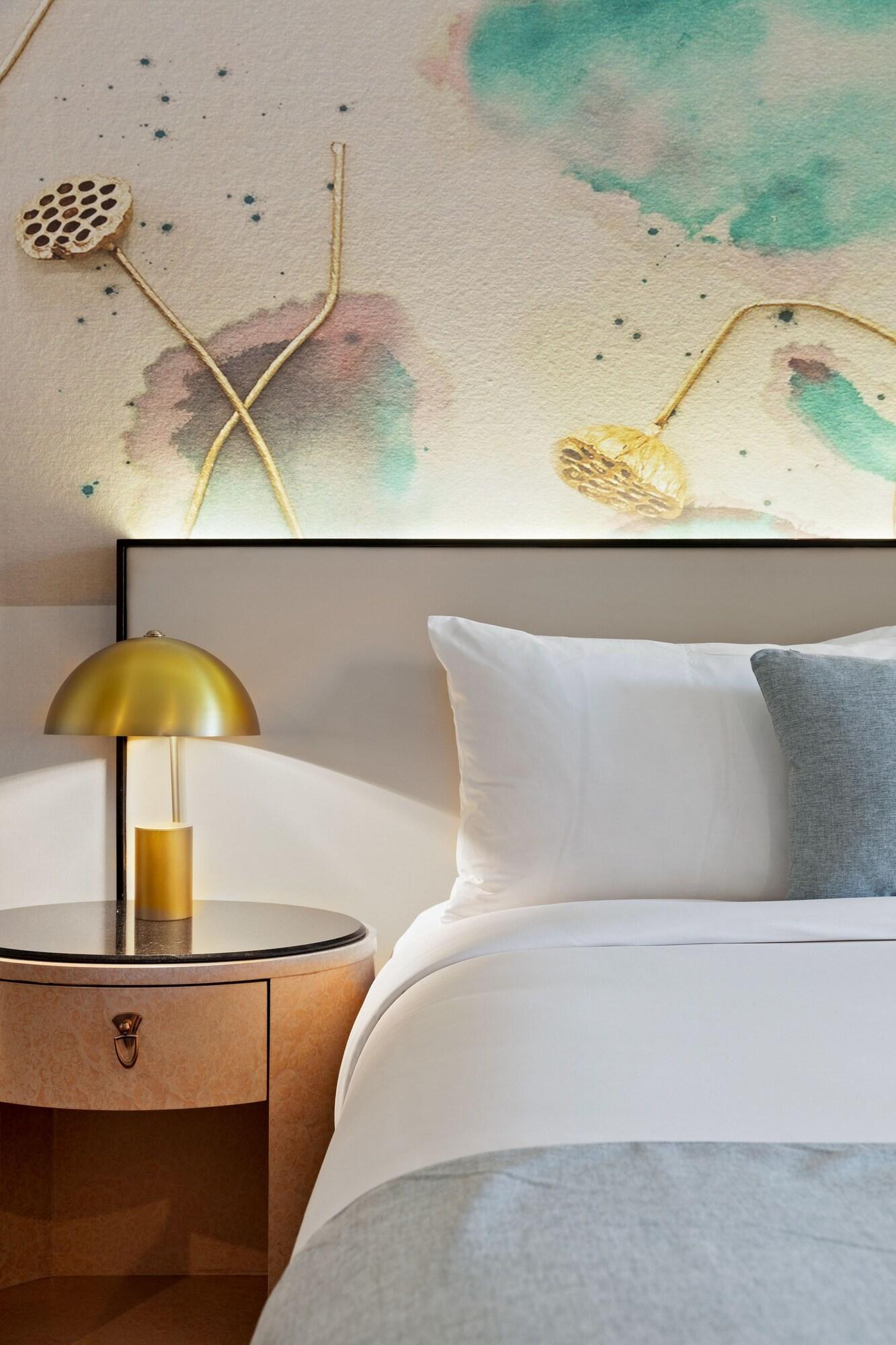 Double Deluxe Two Queen Beds