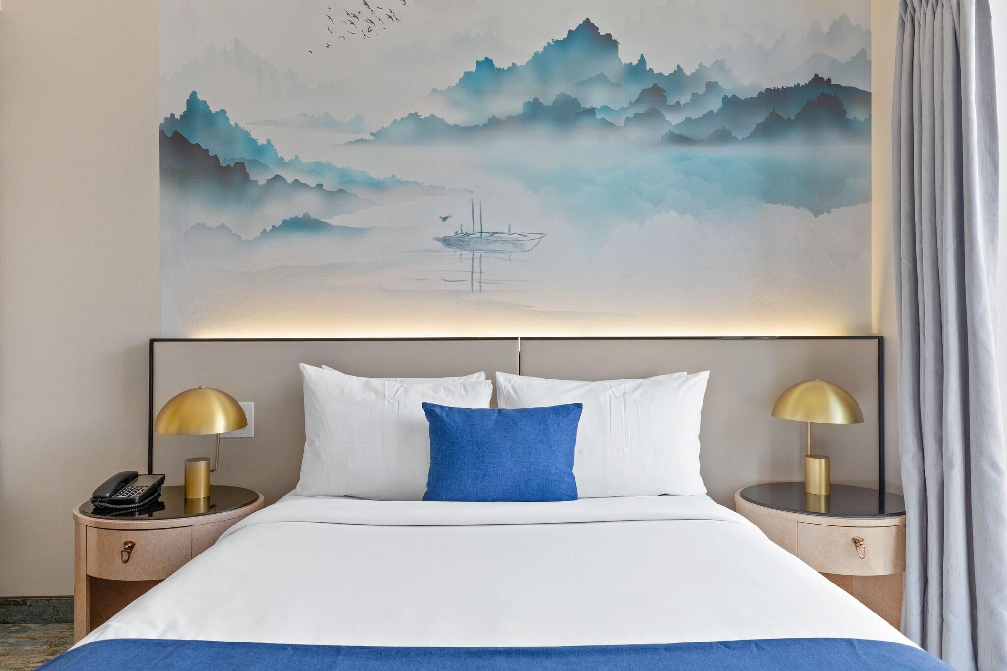 Double Deluxe Queen Bed