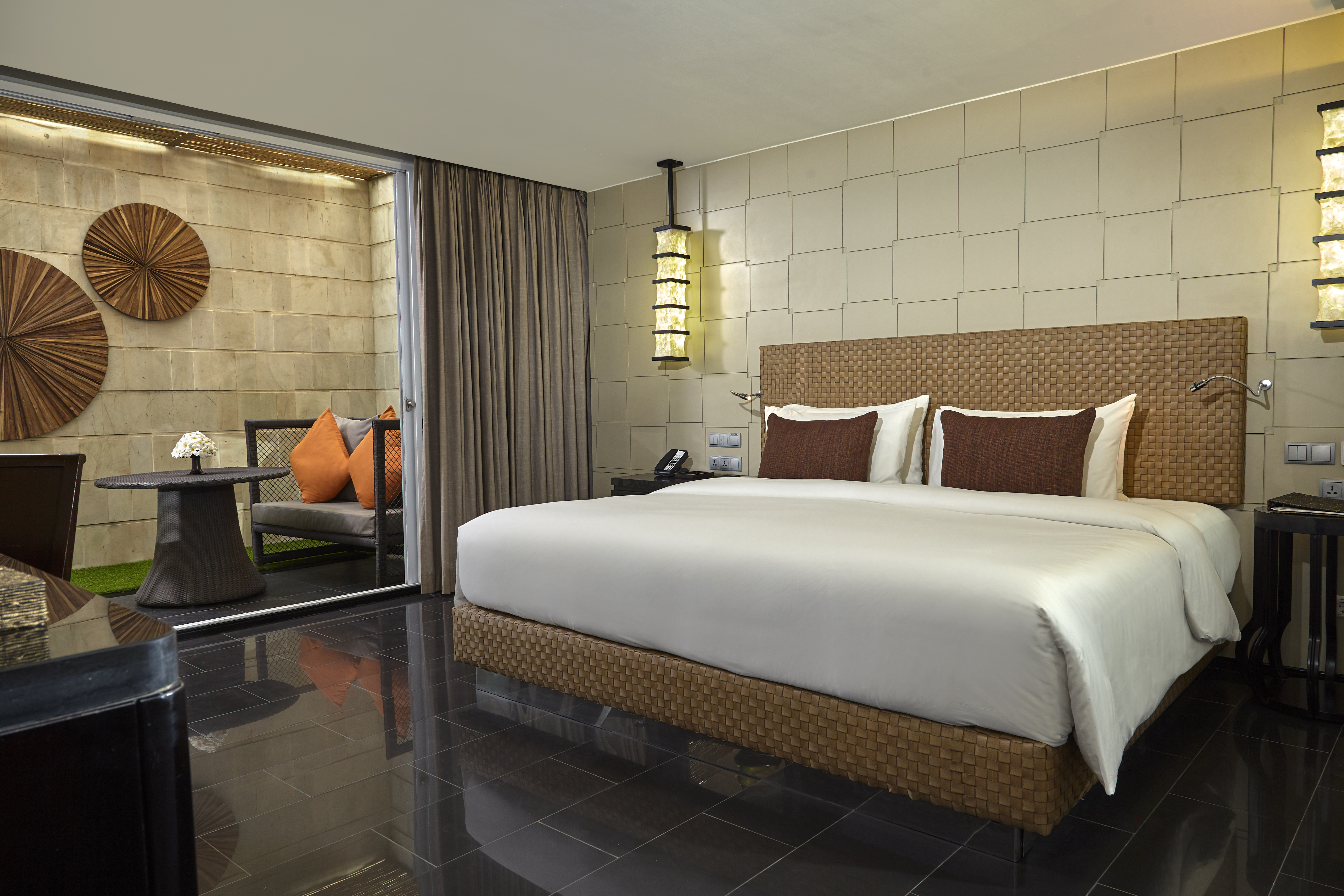 Studio Standard