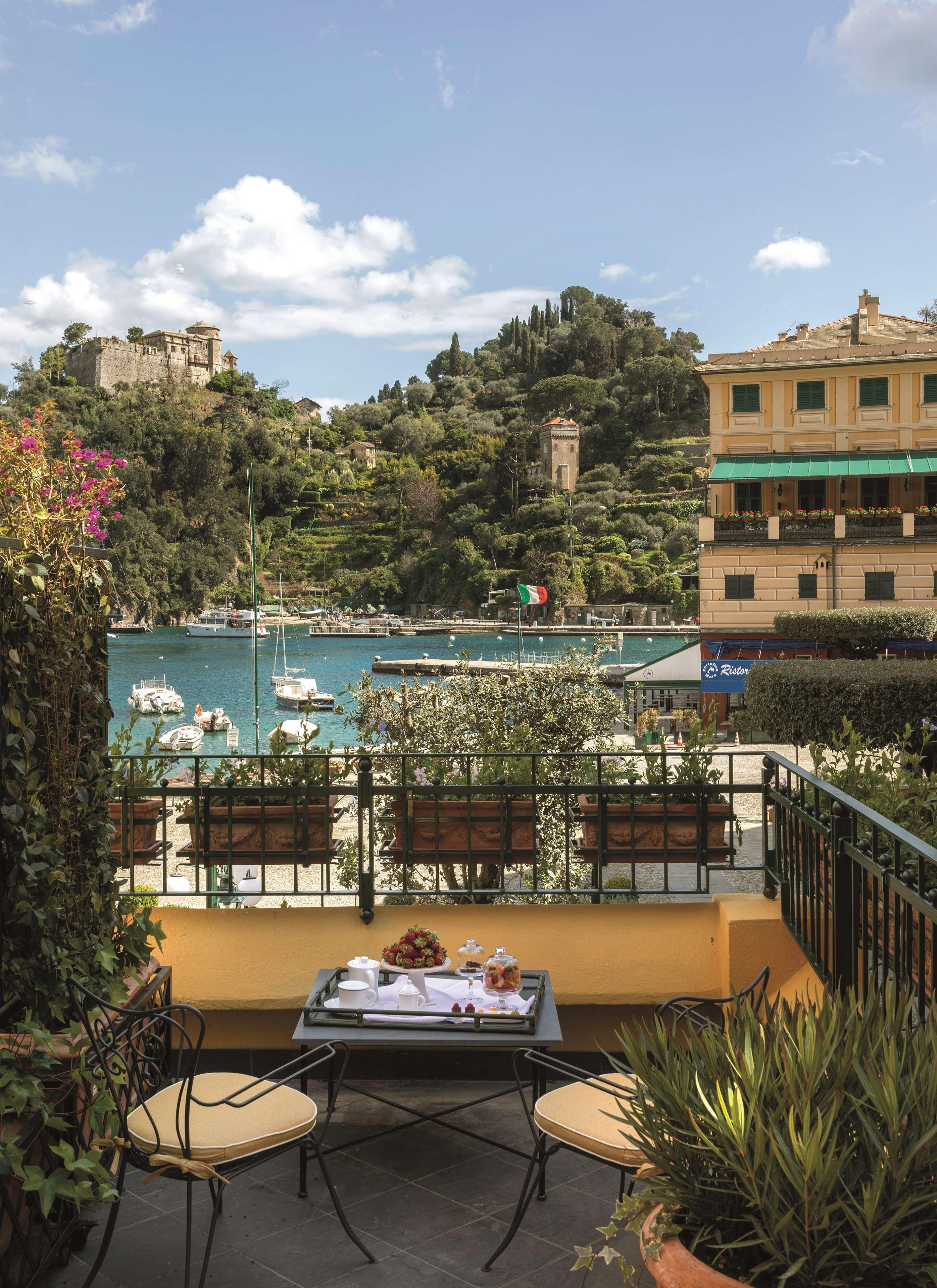 Junior Suite with Balcony