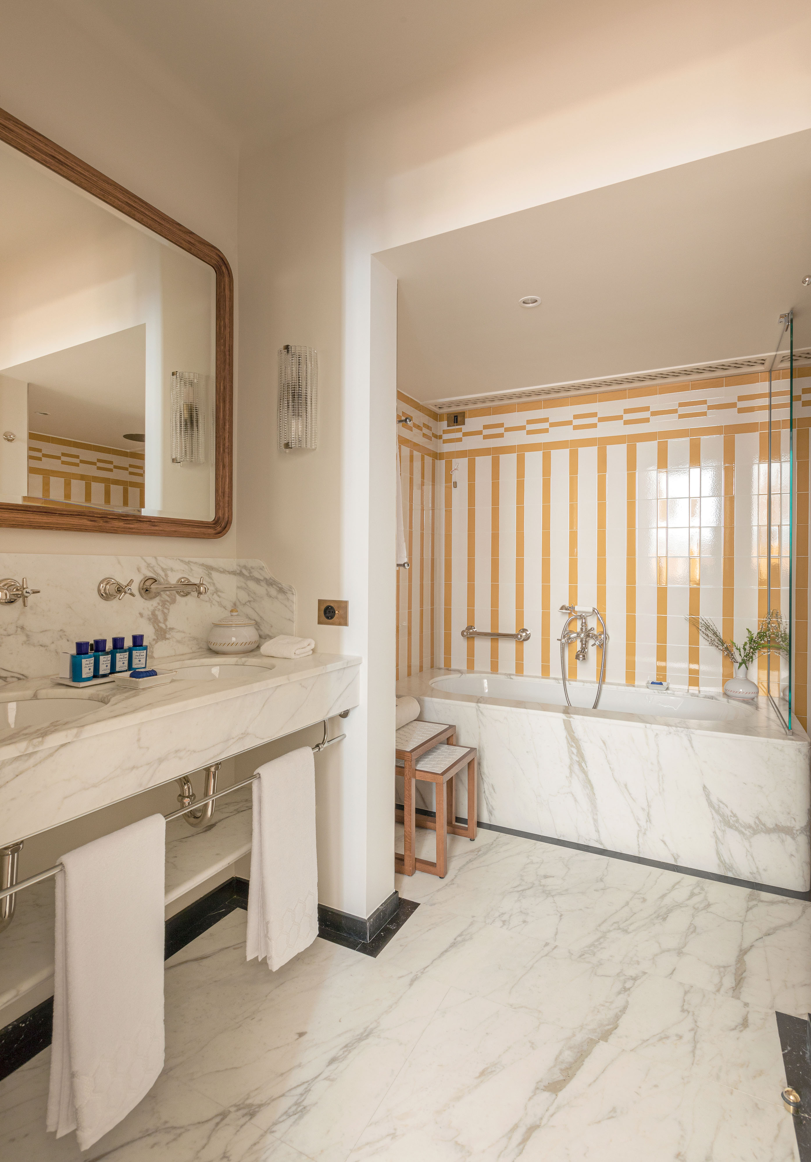 Junior Suite with Views