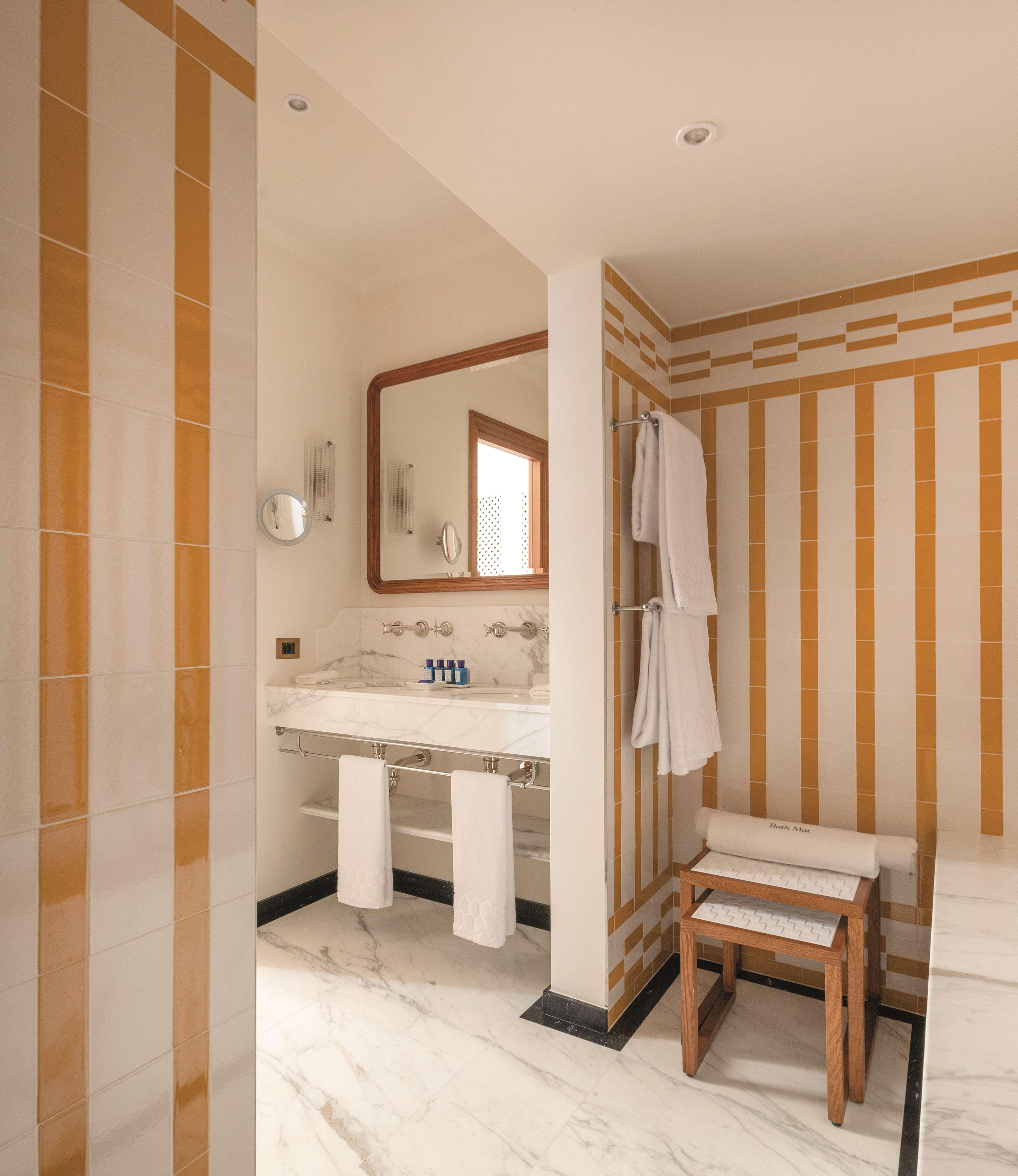 Junior Suite with Views