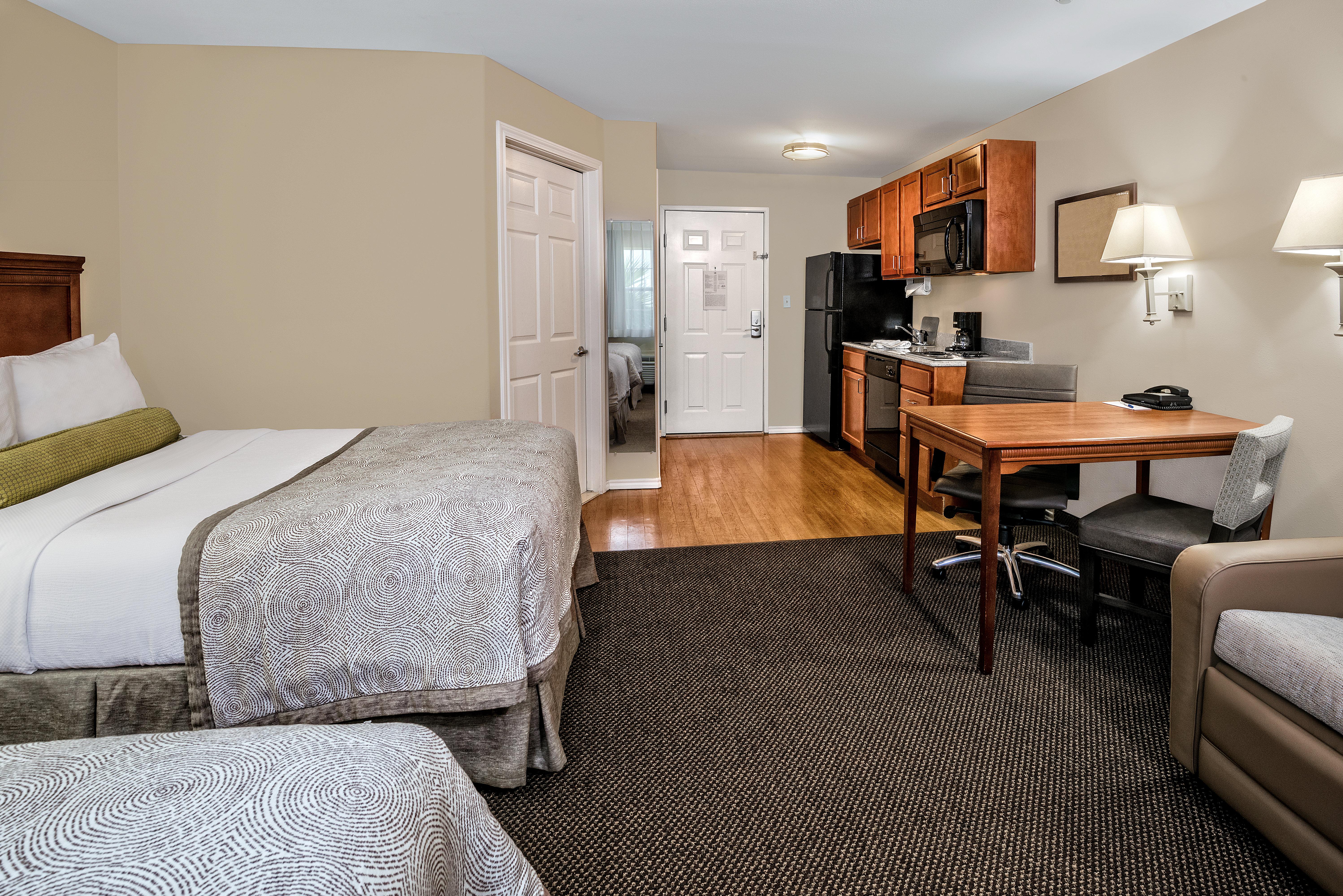 Suite Two Double Beds Non Smoking