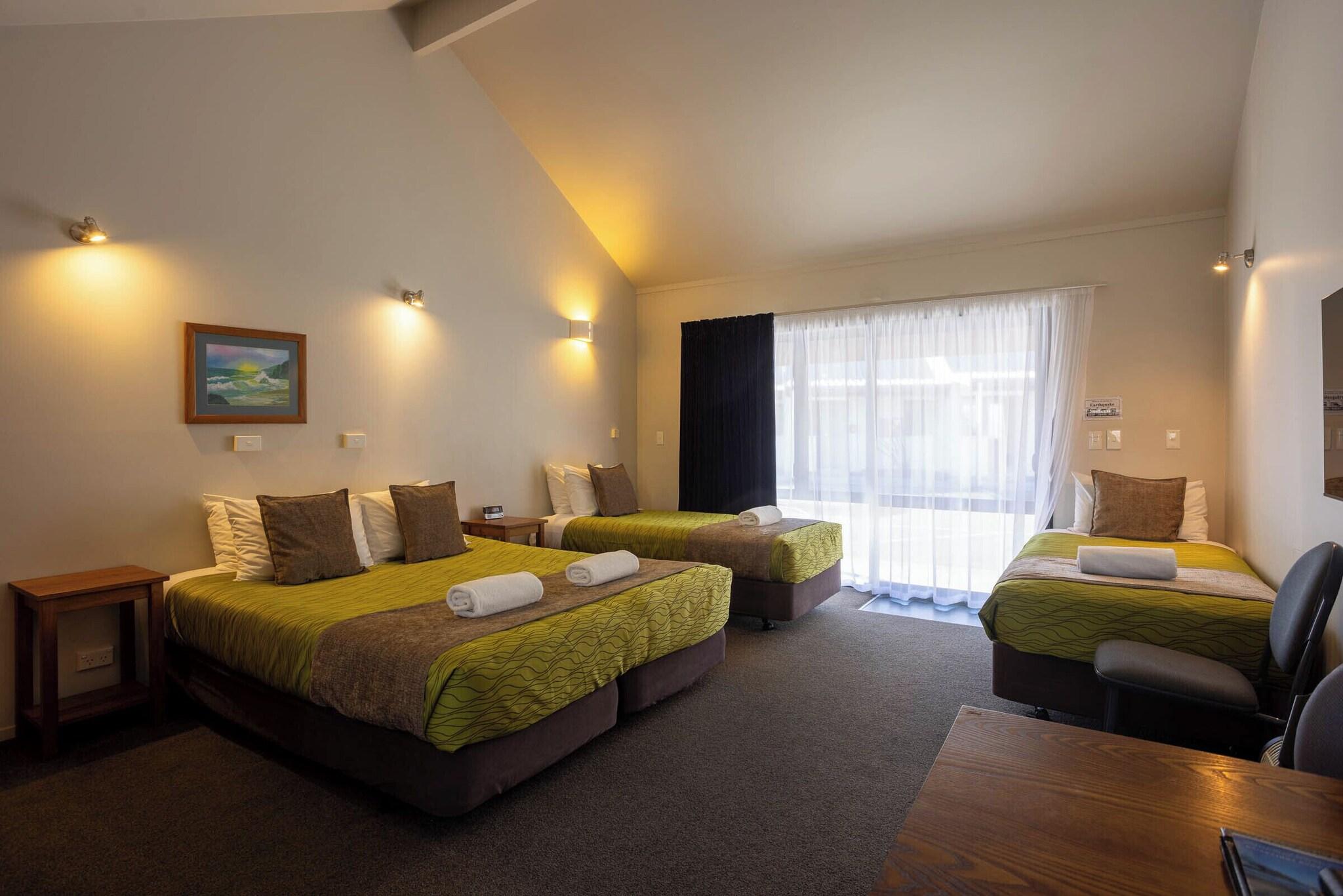 Family Room Three Beds