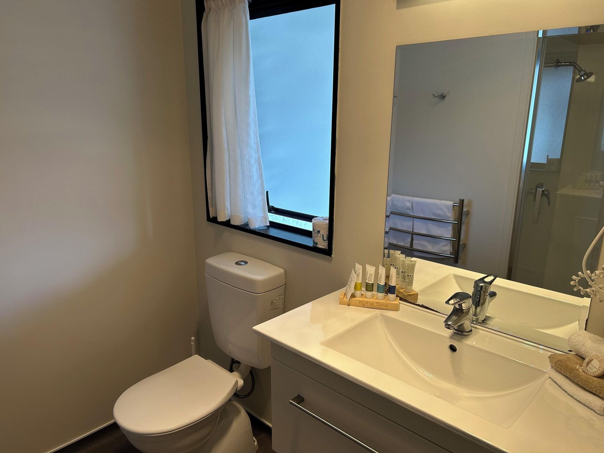 Studio King Size Bed