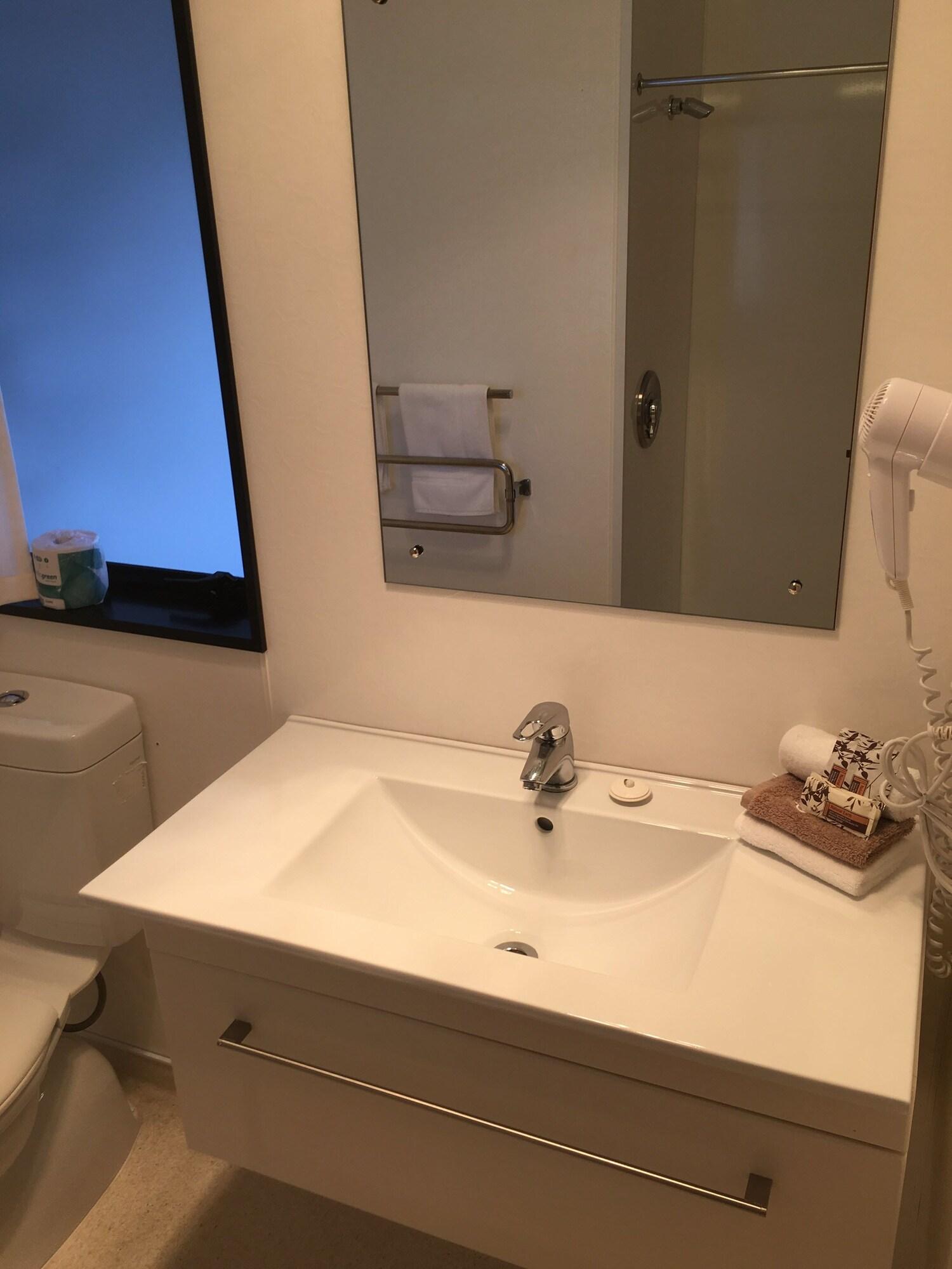 Studio King Size Bed