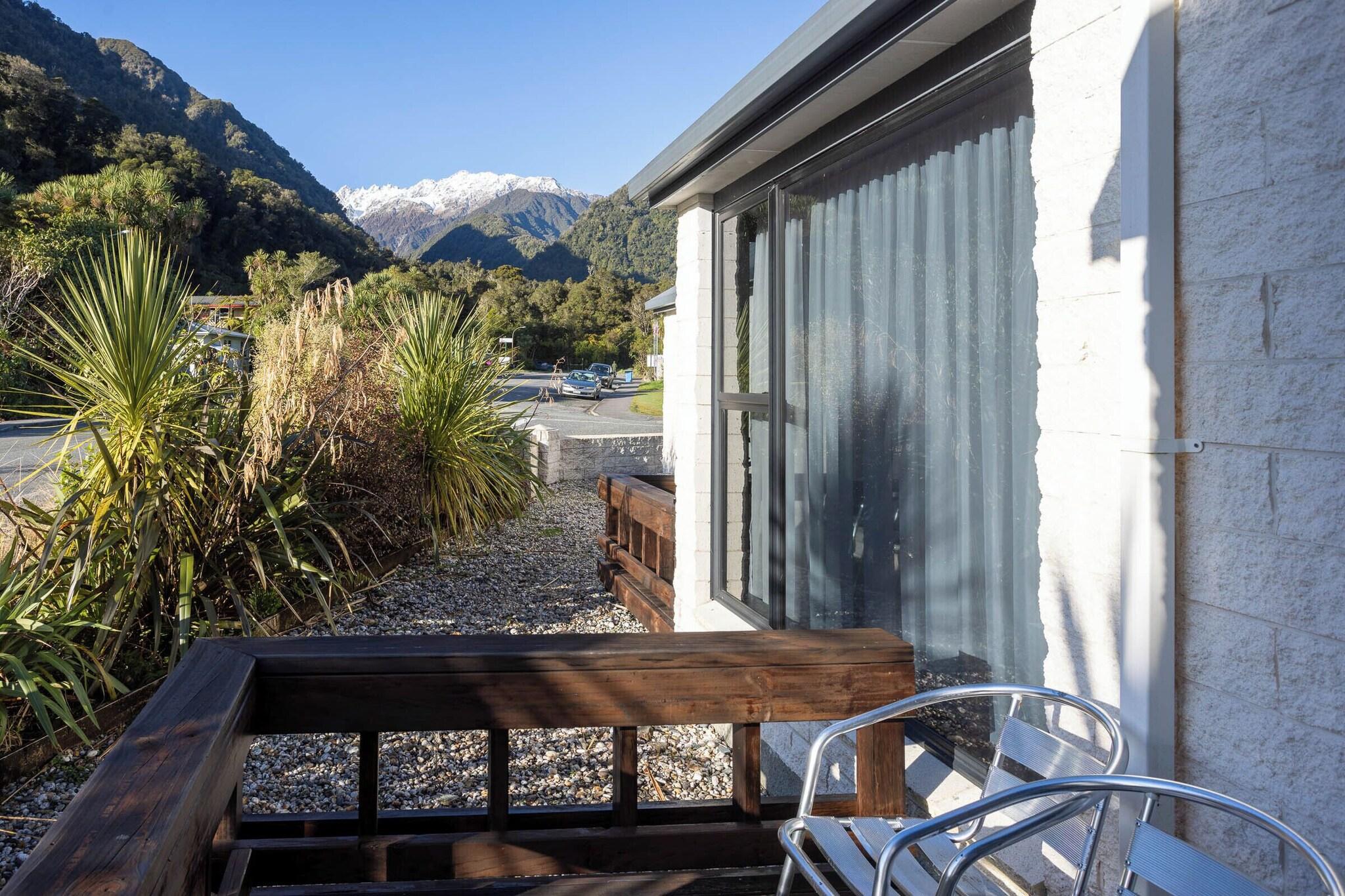 Studio King Size Bed