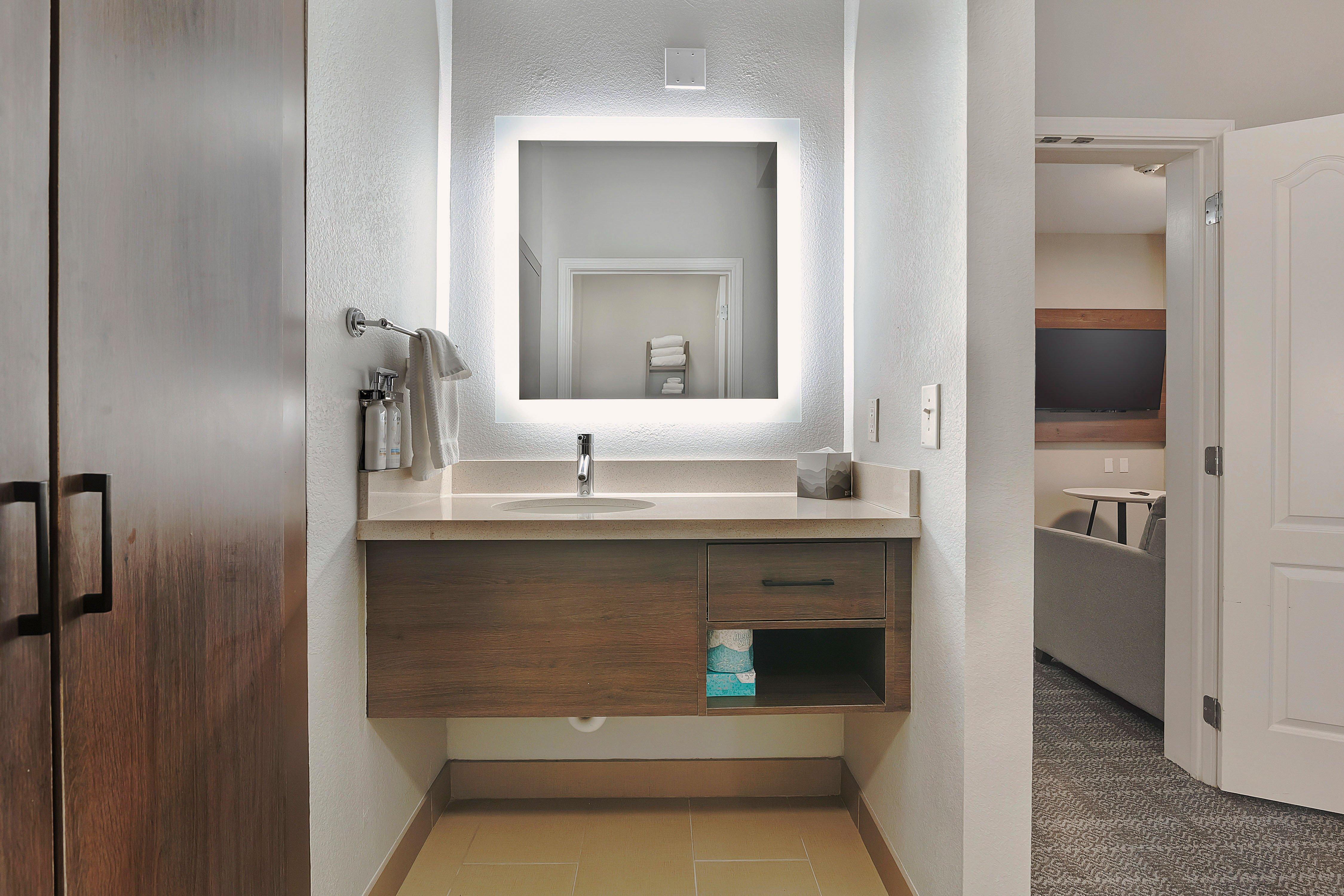 Suite Queen Size Bed