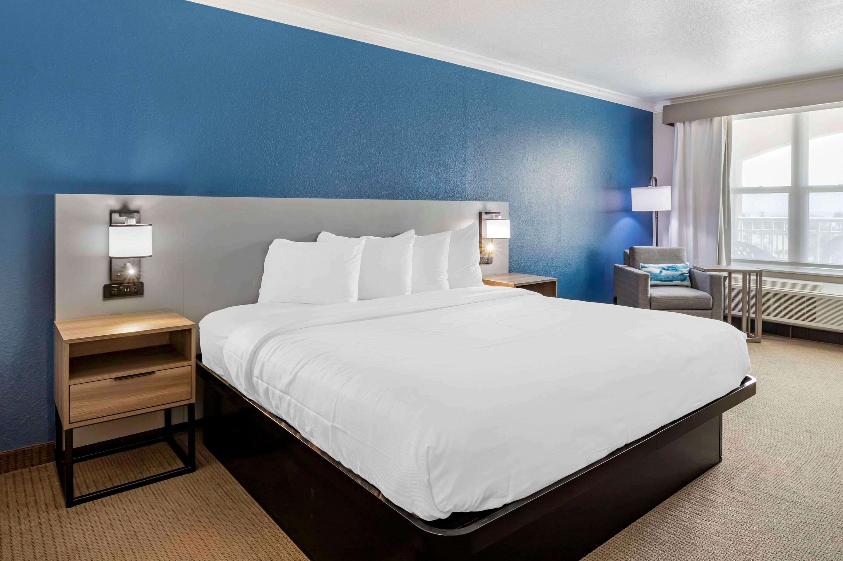 Double Accessible King Size Bed