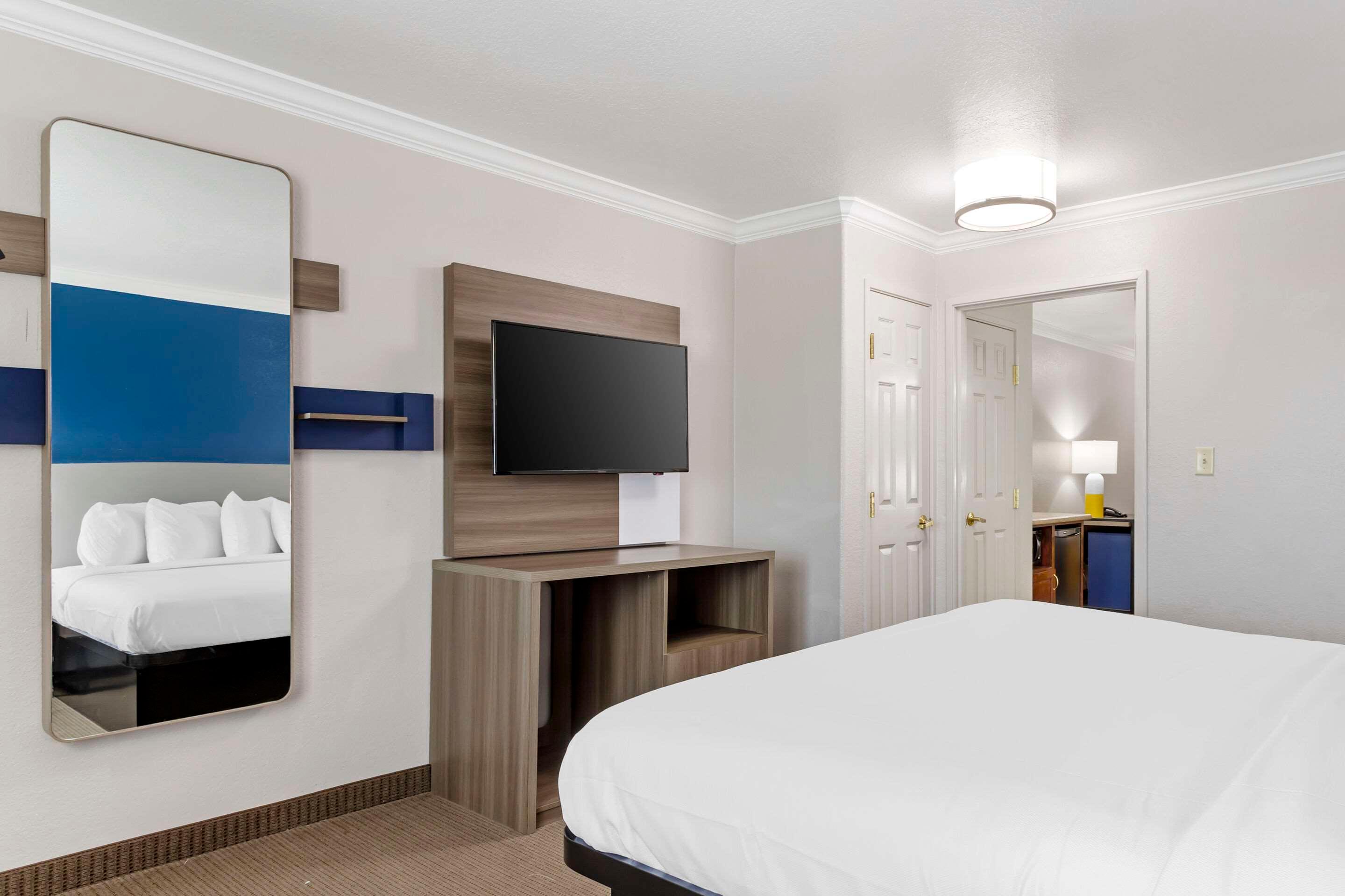 Suite King Bed Non Smoking