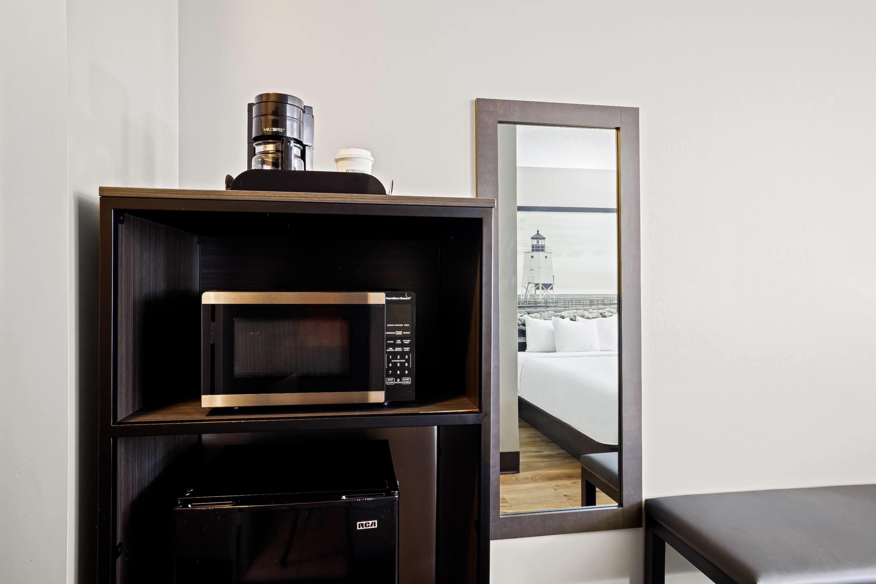 Quadruple Two Queen Beds