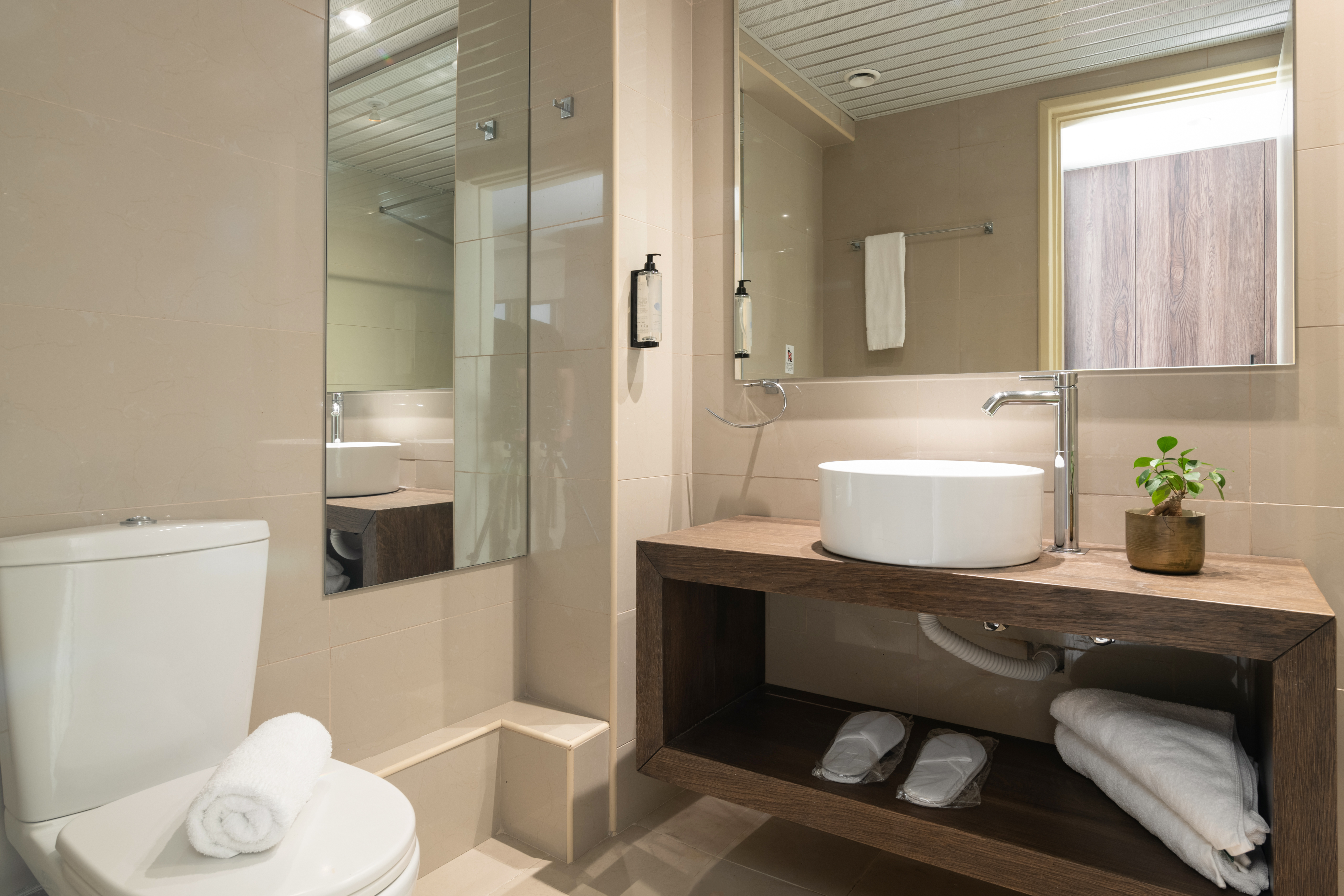 Suite One Bedroom One Bathroom