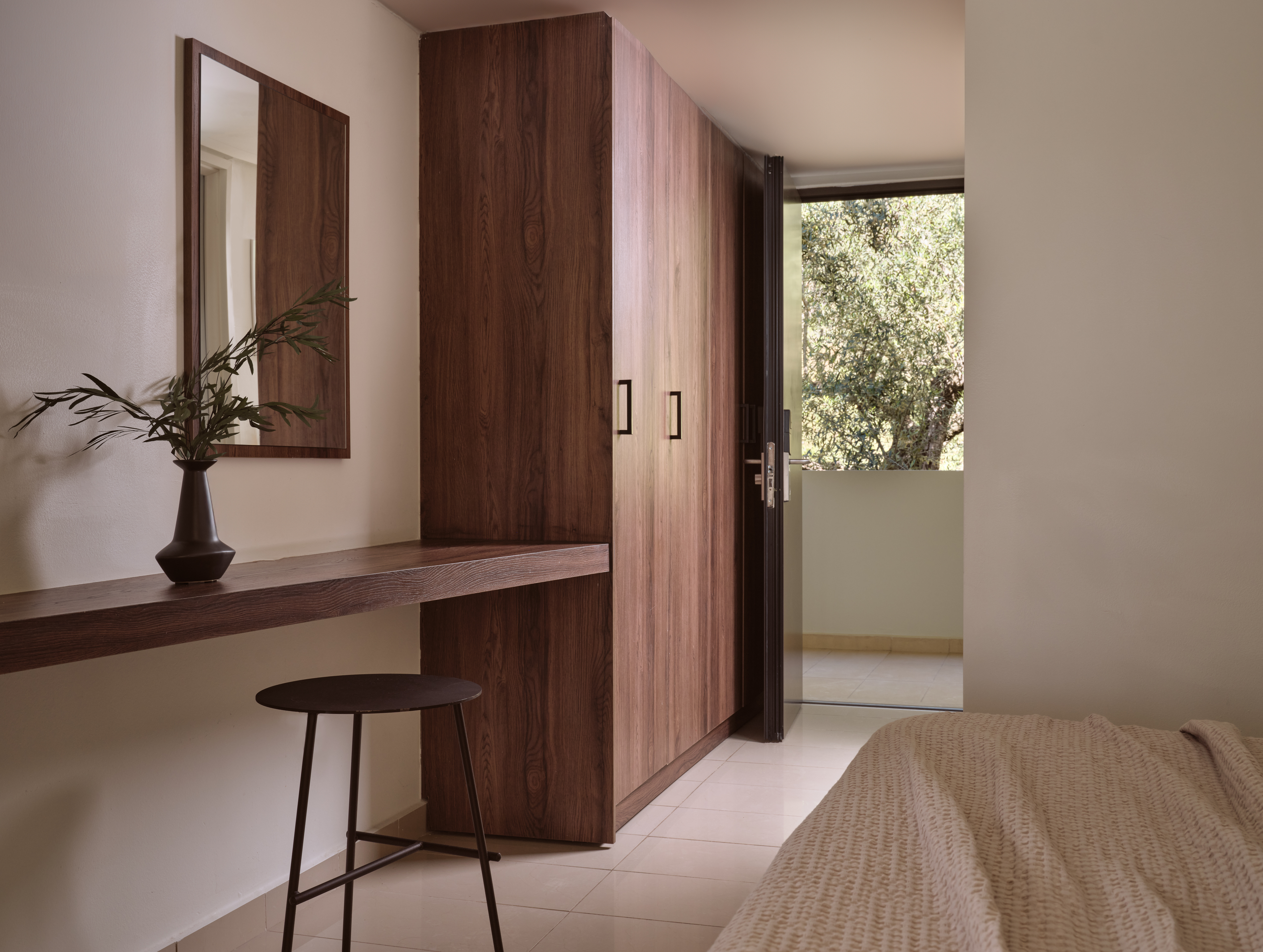 Suite One Bedroom with Air Conditioning