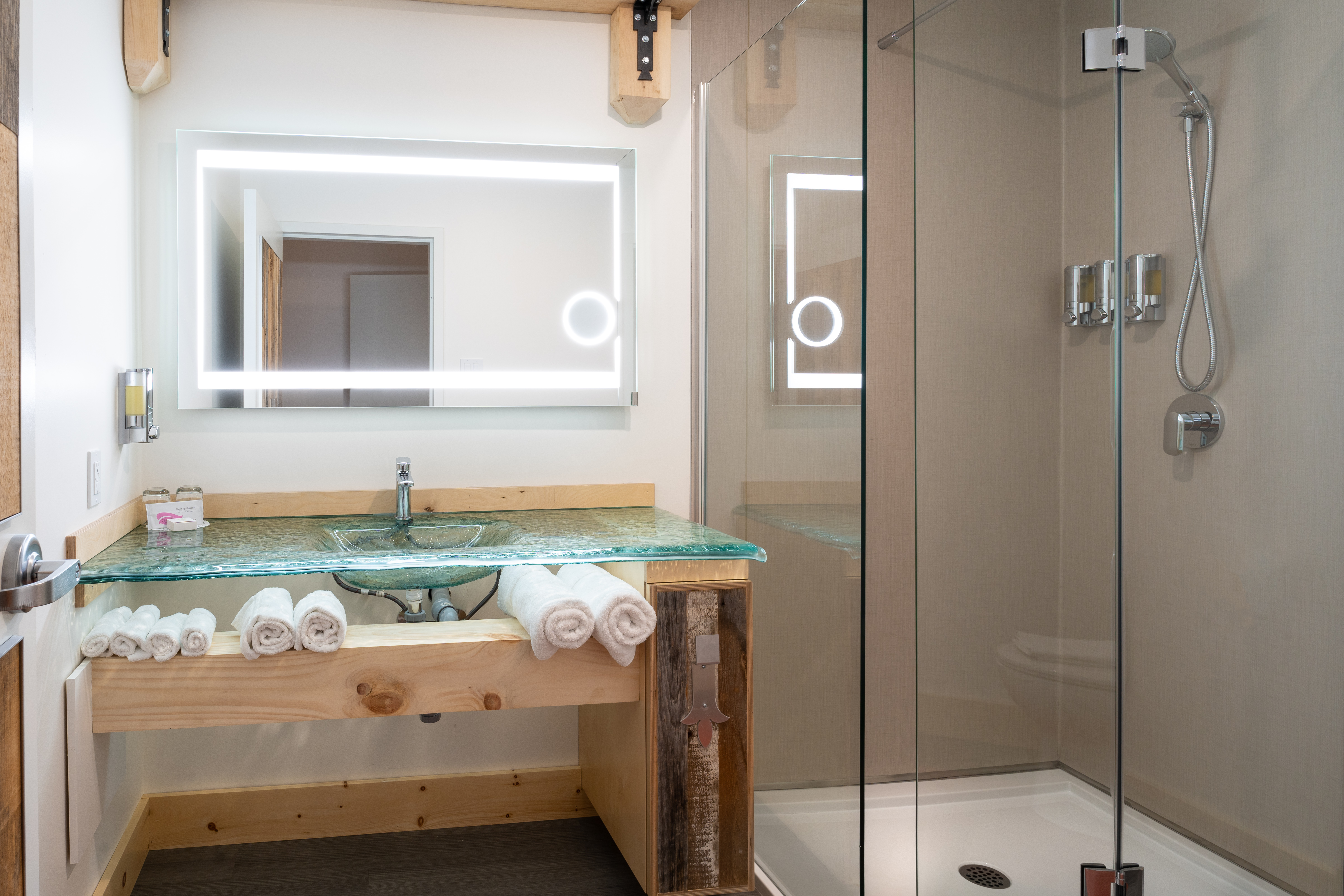 Suite Capacity 6 One Bedroom