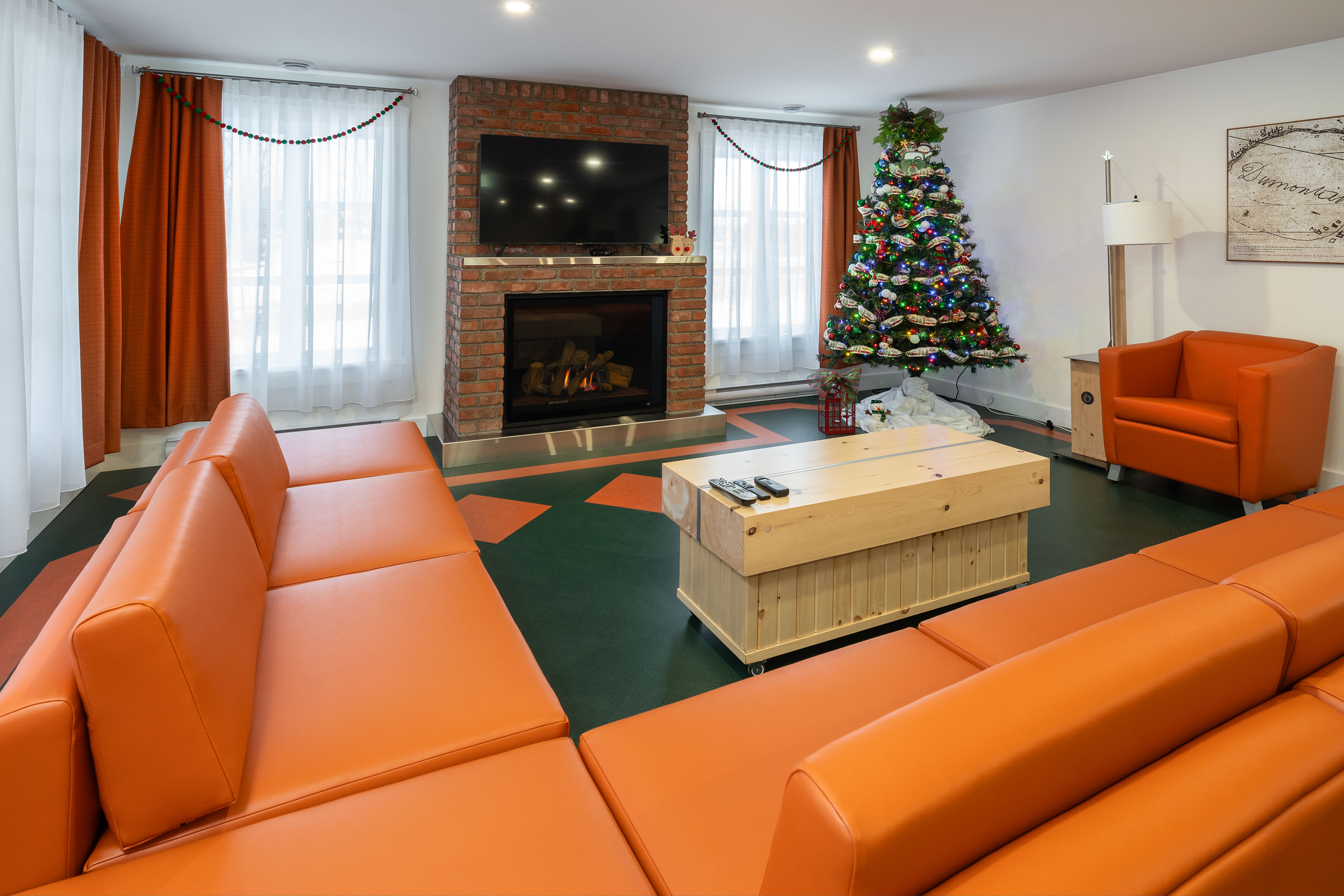 Home Three Bedrooms Three Bathrooms