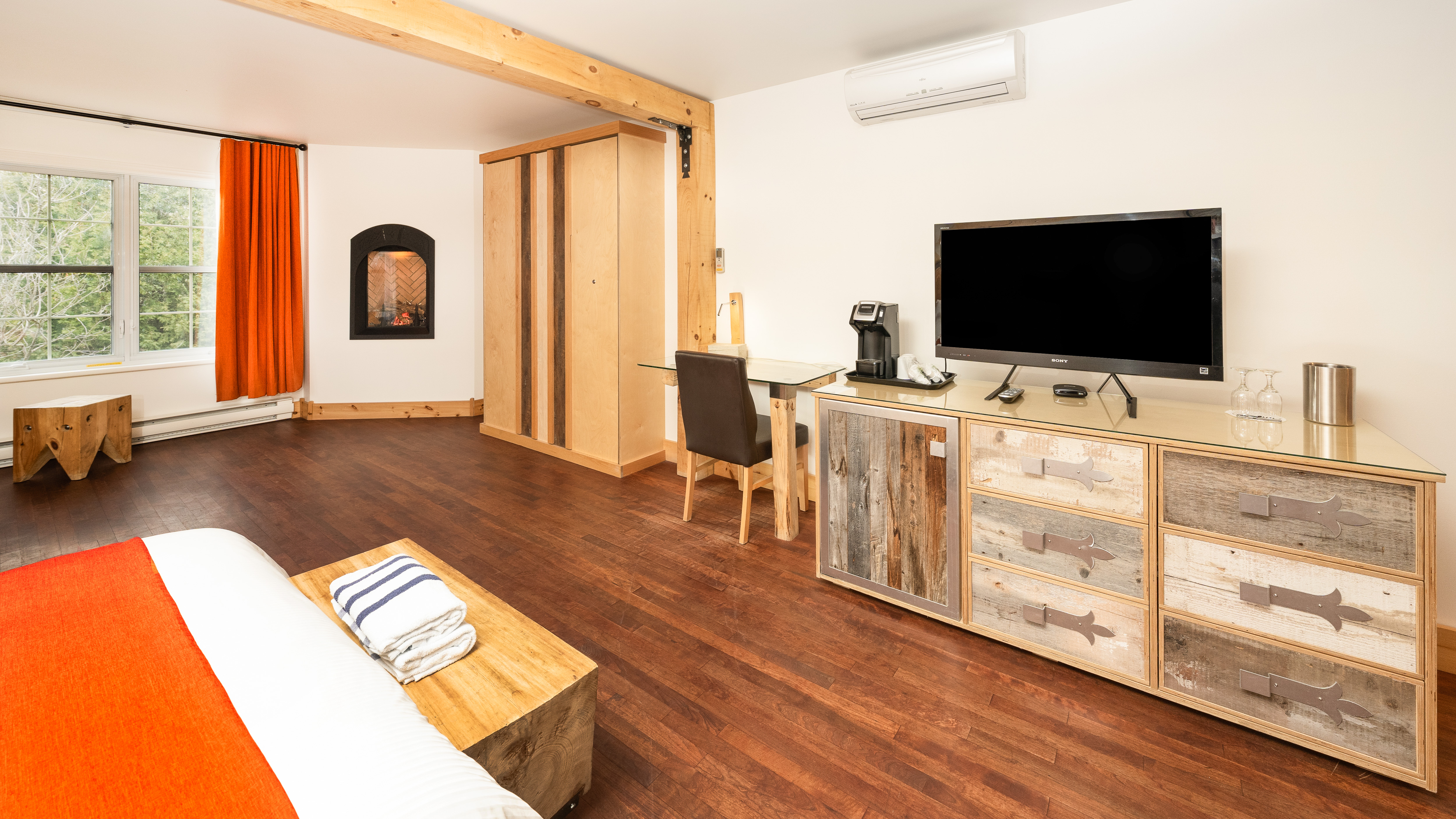 Room Deluxe Two Beds