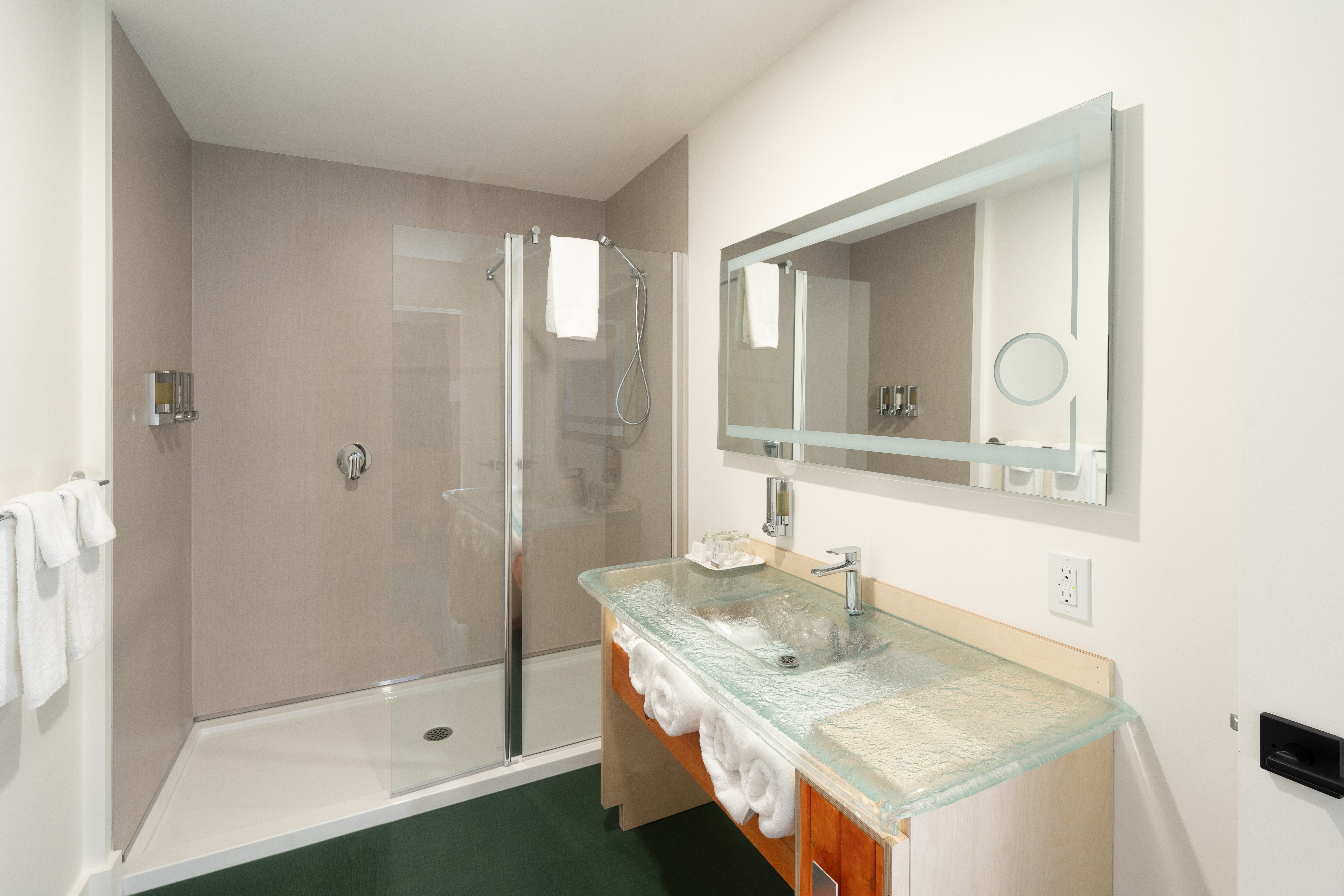 Home Three Bedrooms Three Bathrooms