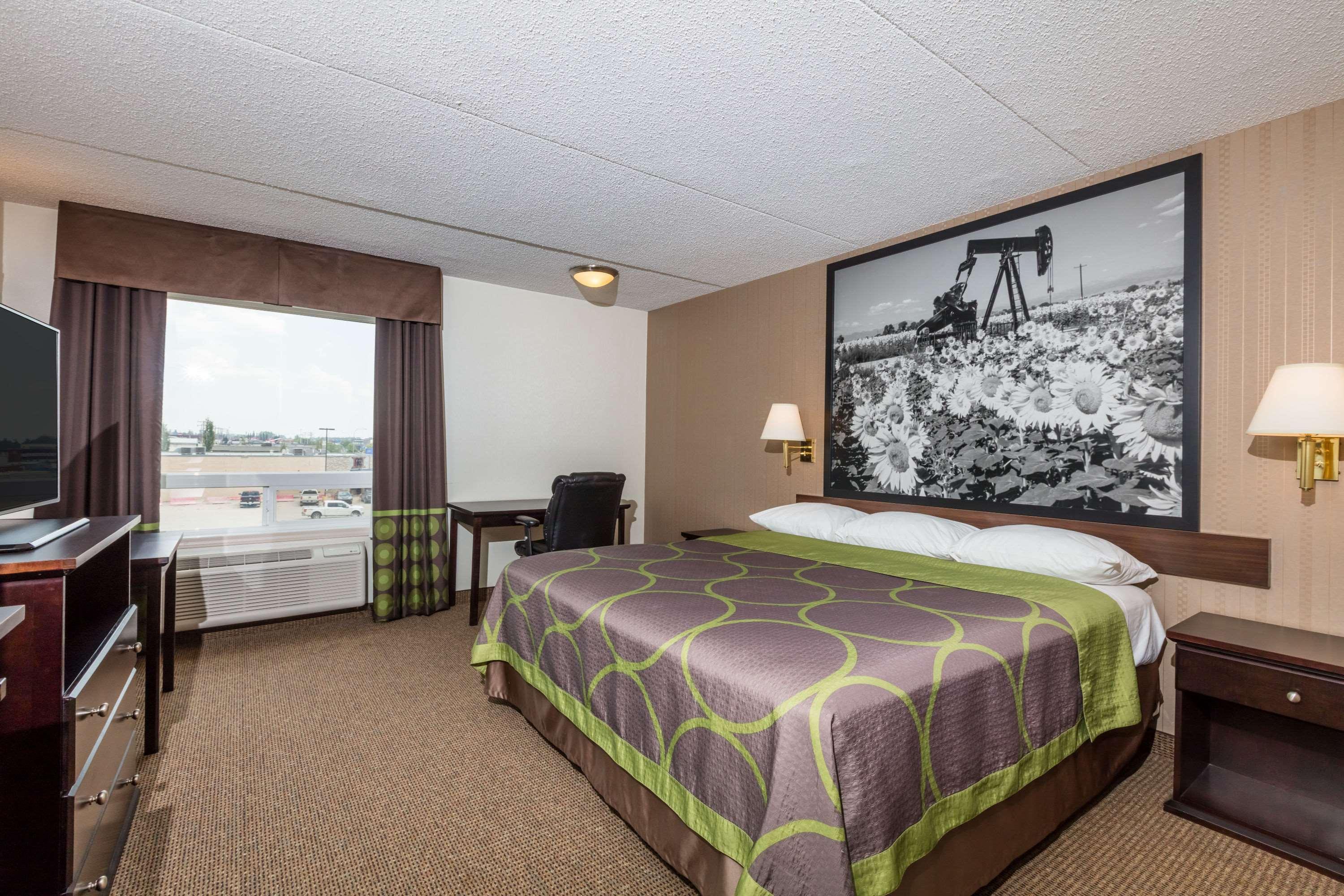 Double King Bed Non Smoking