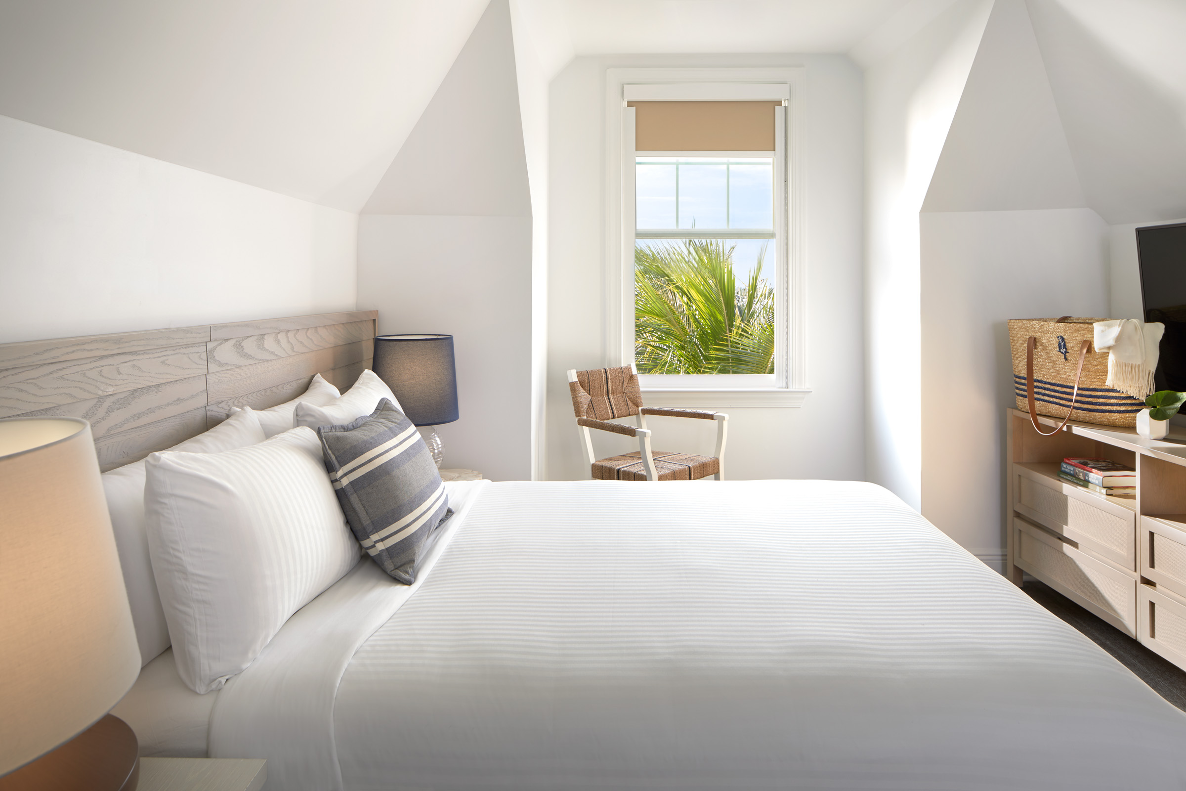 Suite Partial Ocean View Two Bedrooms